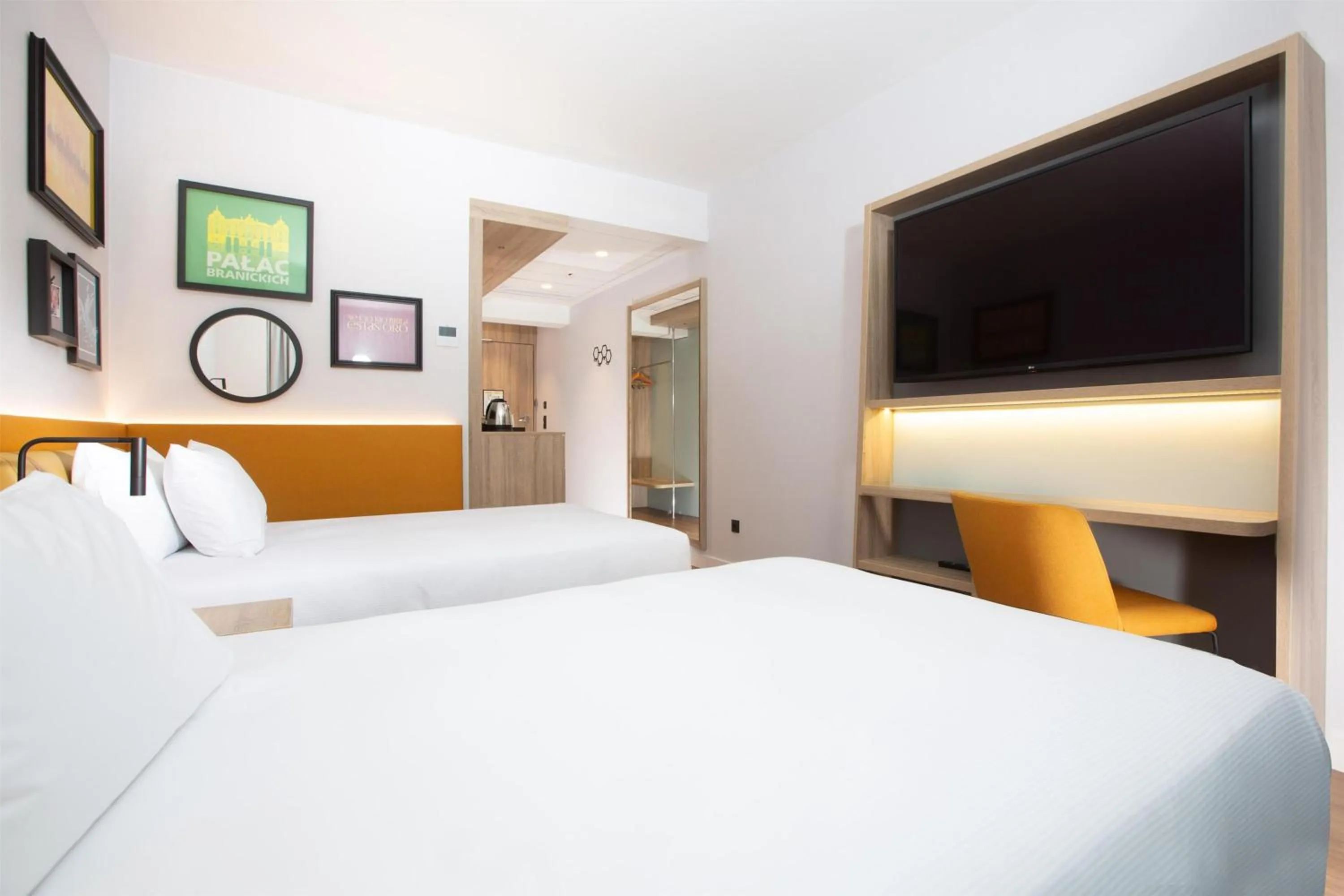 Bedroom, Bed in Hampton By Hilton Bialystok