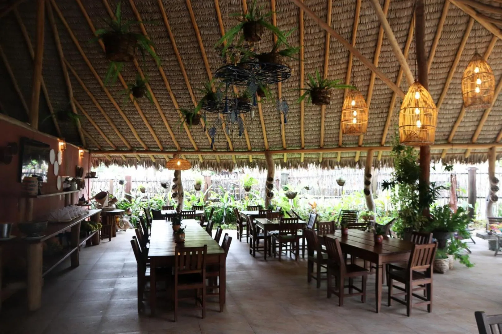 Restaurant/places to eat in Pousada Vila Camurim