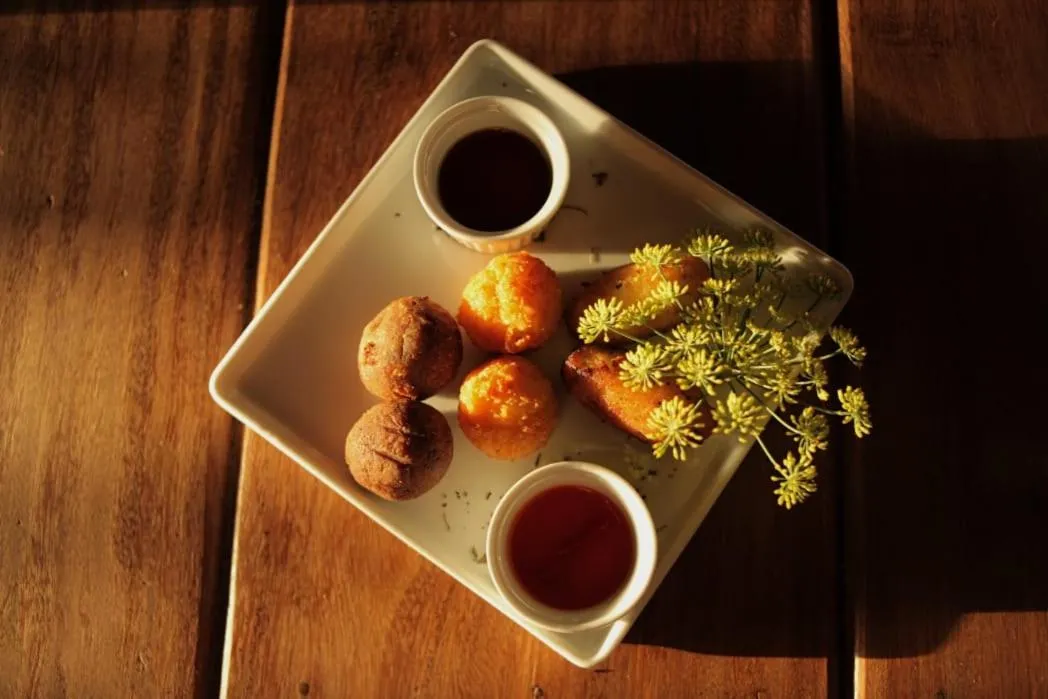 Restaurant/places to eat in Pousada Vila Camurim