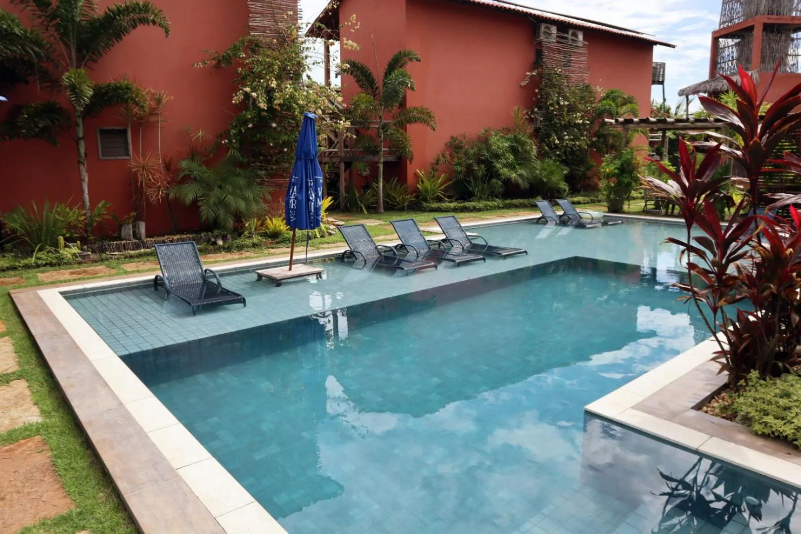 Pool view in Pousada Vila Camurim