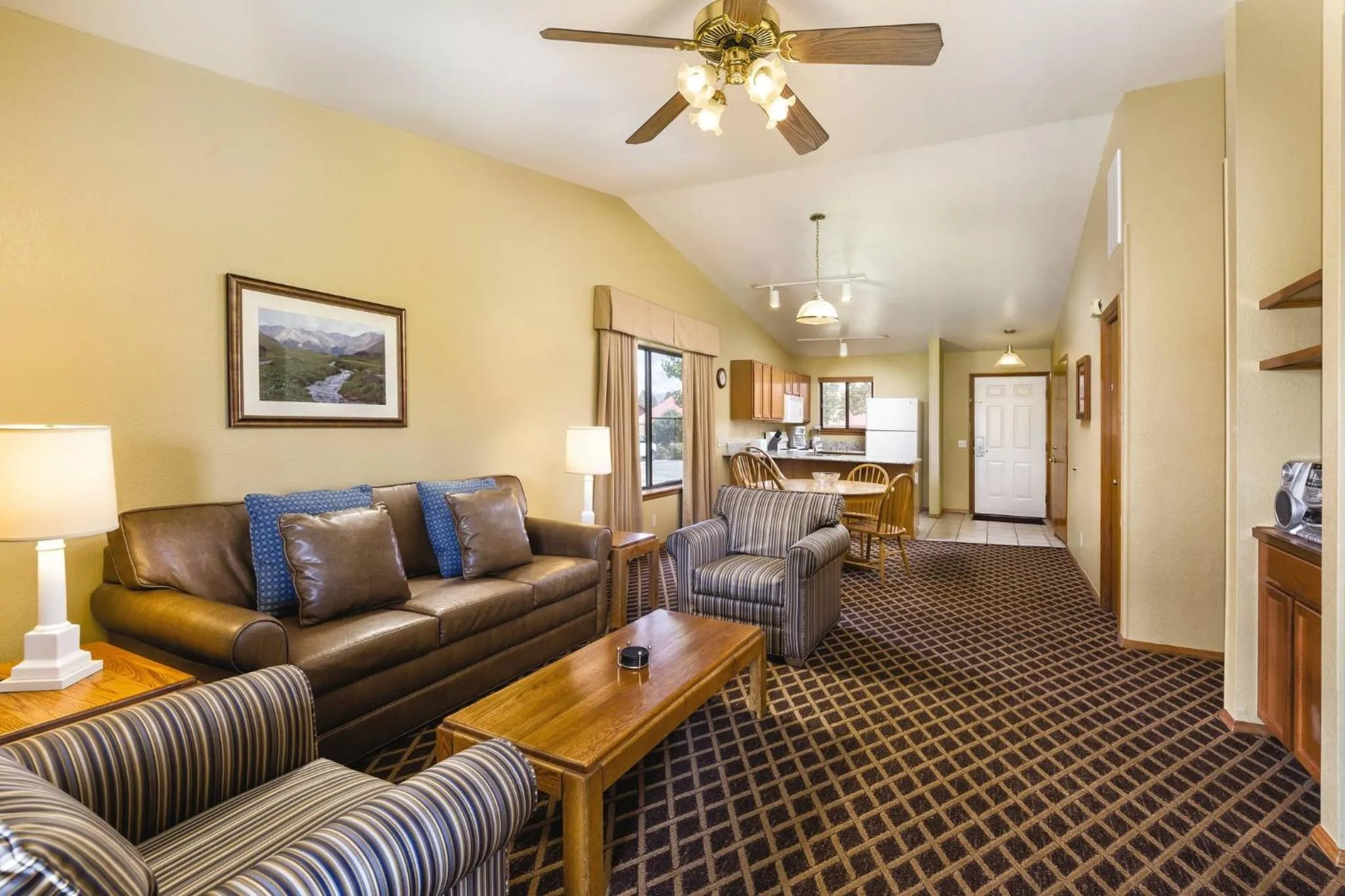 Photo of the whole room in Club Wyndham Pagosa