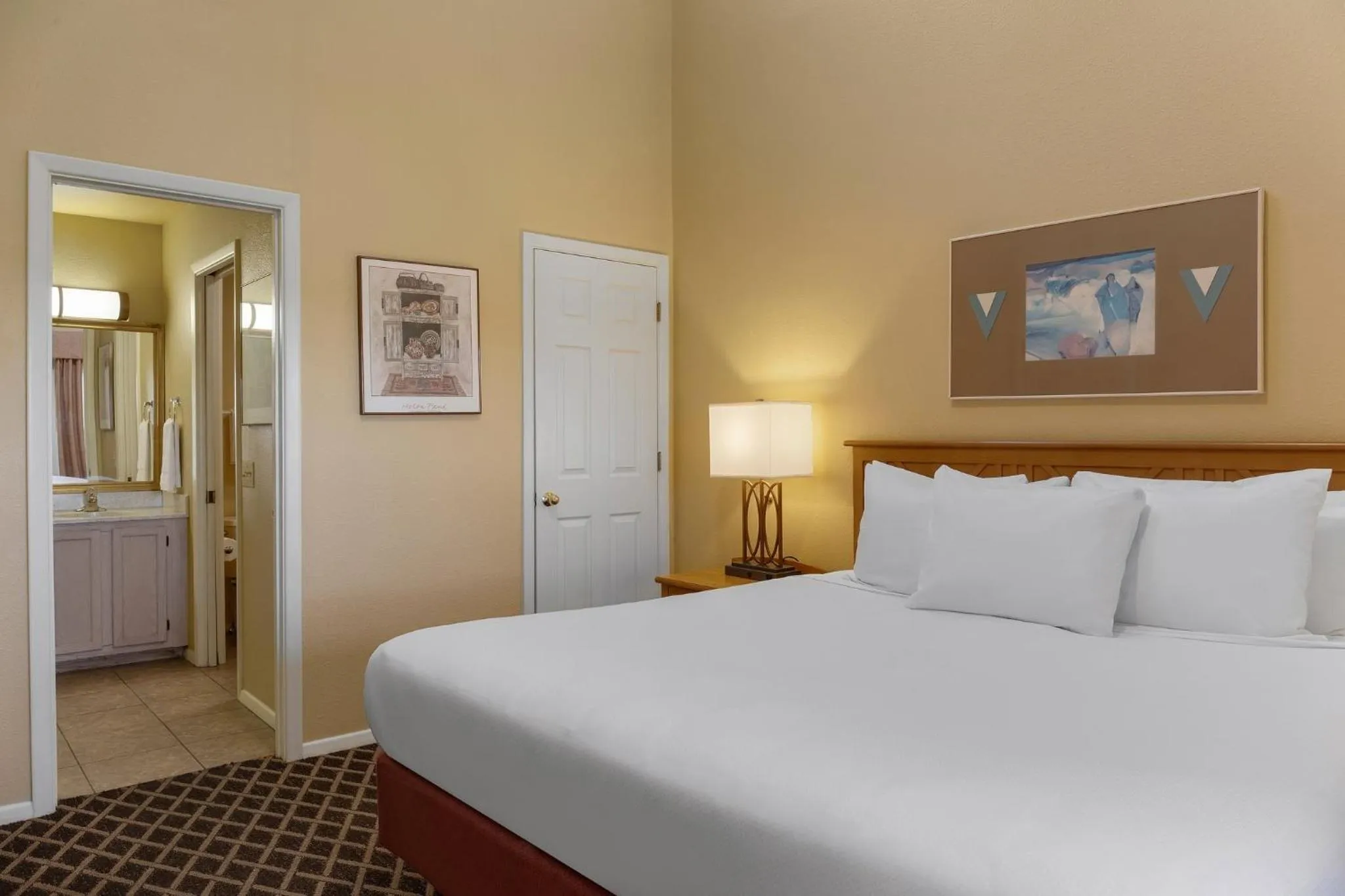 Photo of the whole room, Bed in Club Wyndham Pagosa