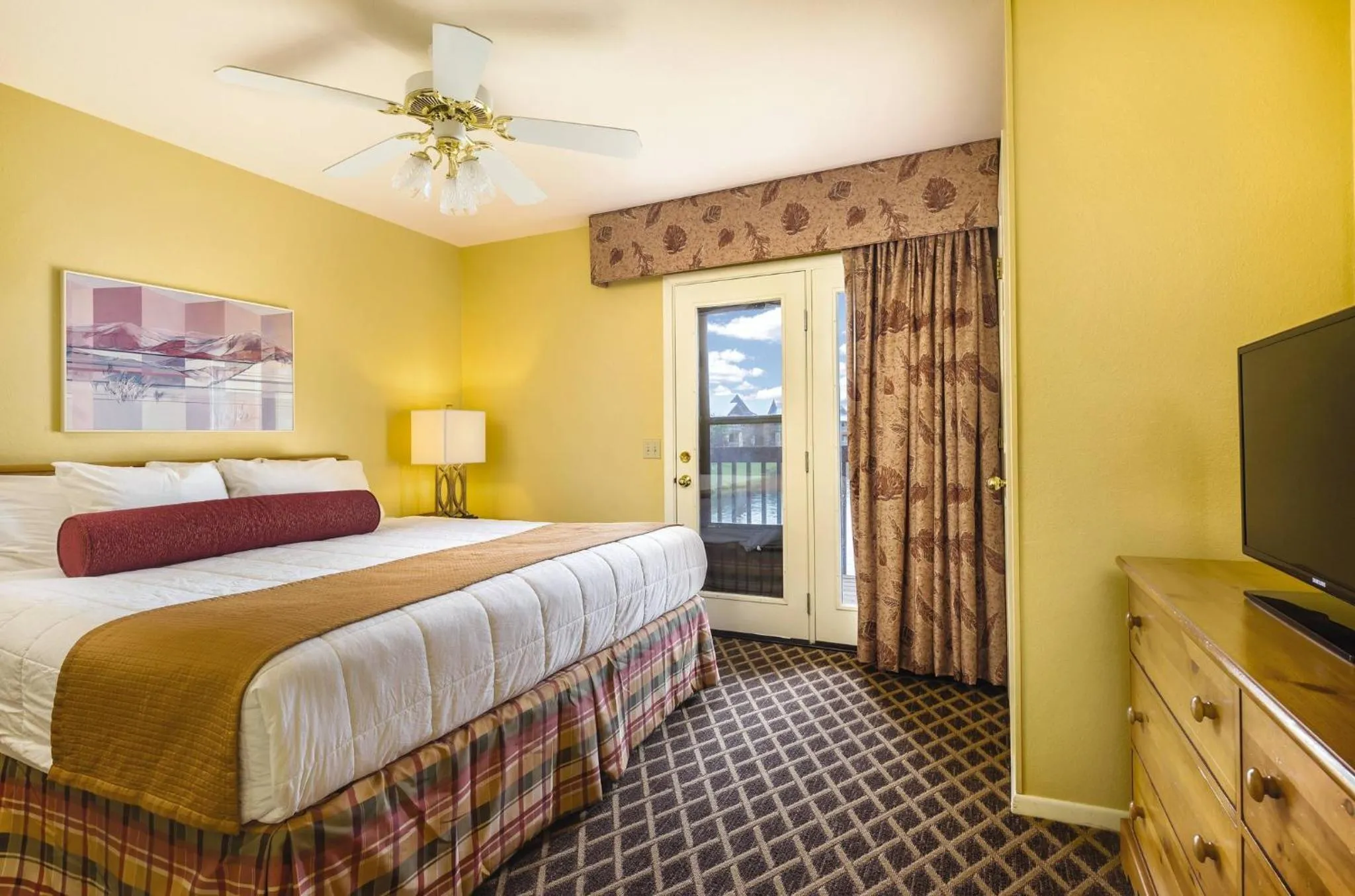 Photo of the whole room, Bed in Club Wyndham Pagosa