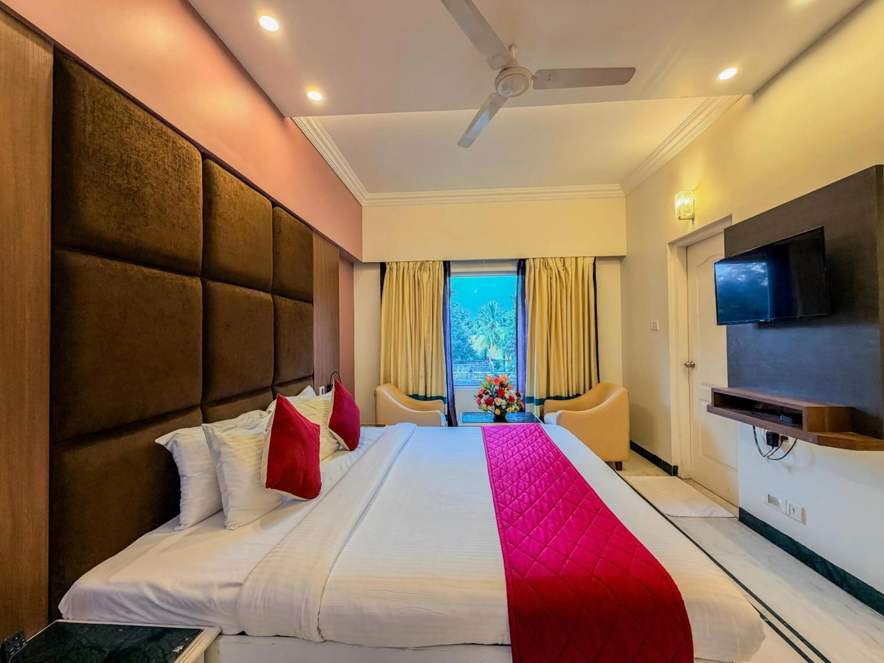 Bed in Zip By Spree Hotels Surabi International Vellore