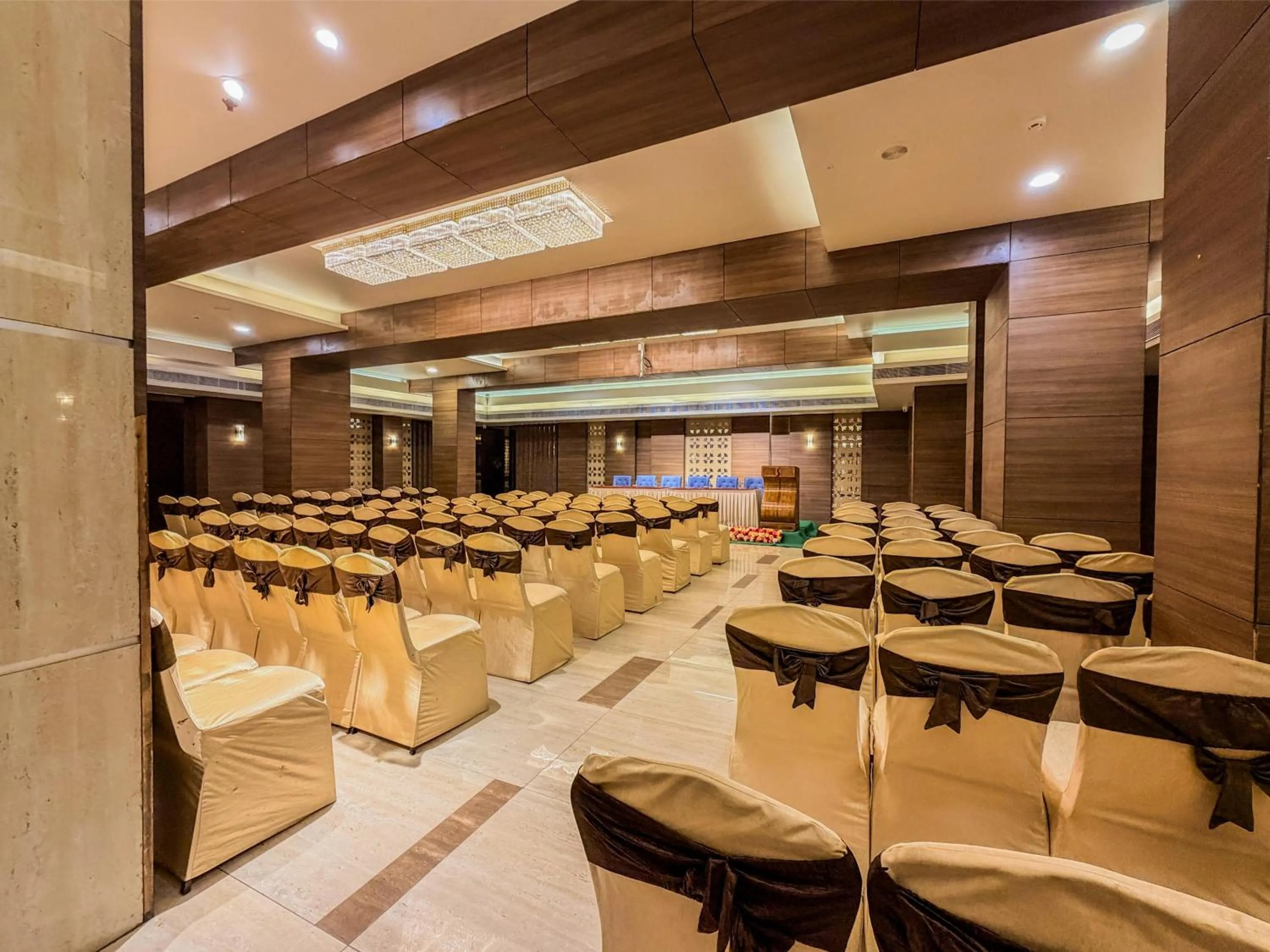 Banquet/Function facilities in Zip By Spree Hotels Surabi International Vellore