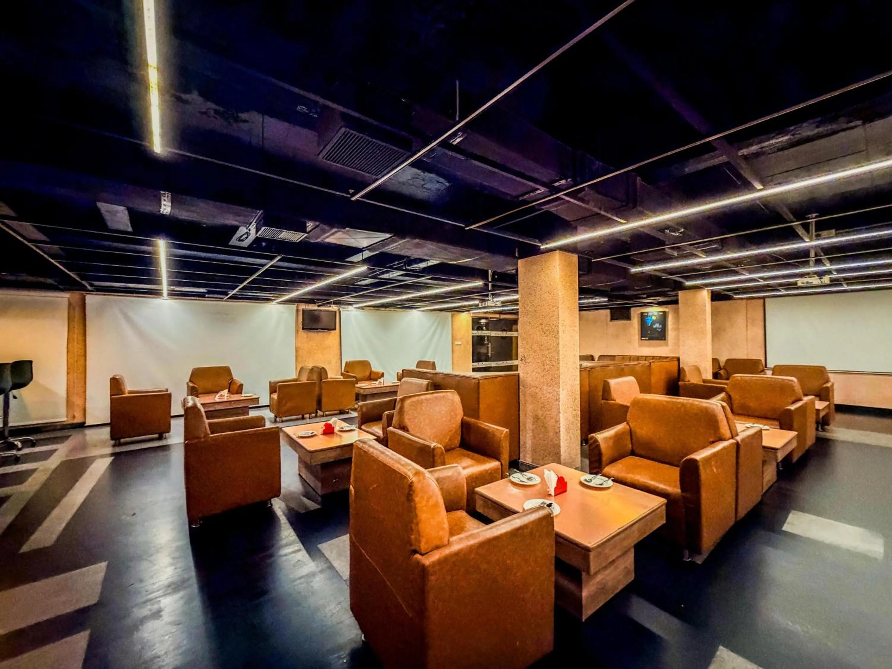 Lounge or bar in Zip By Spree Hotels Surabi International Vellore