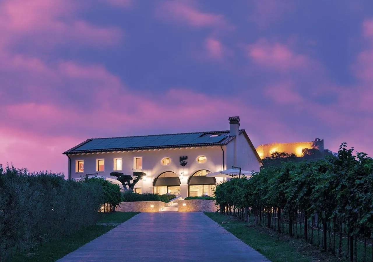 Property building in Progress Country & Wine House