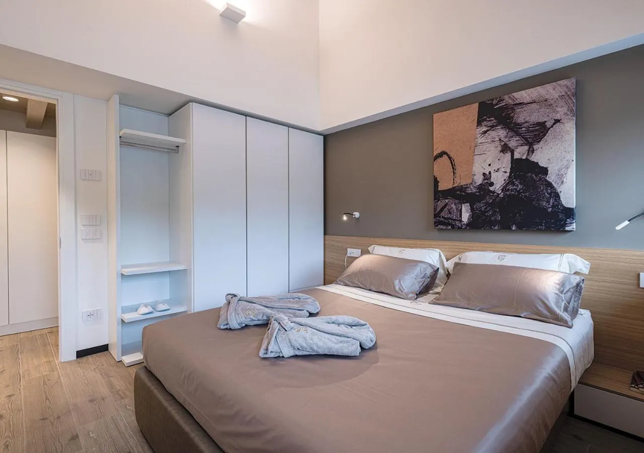 Bed in Progress Country & Wine House