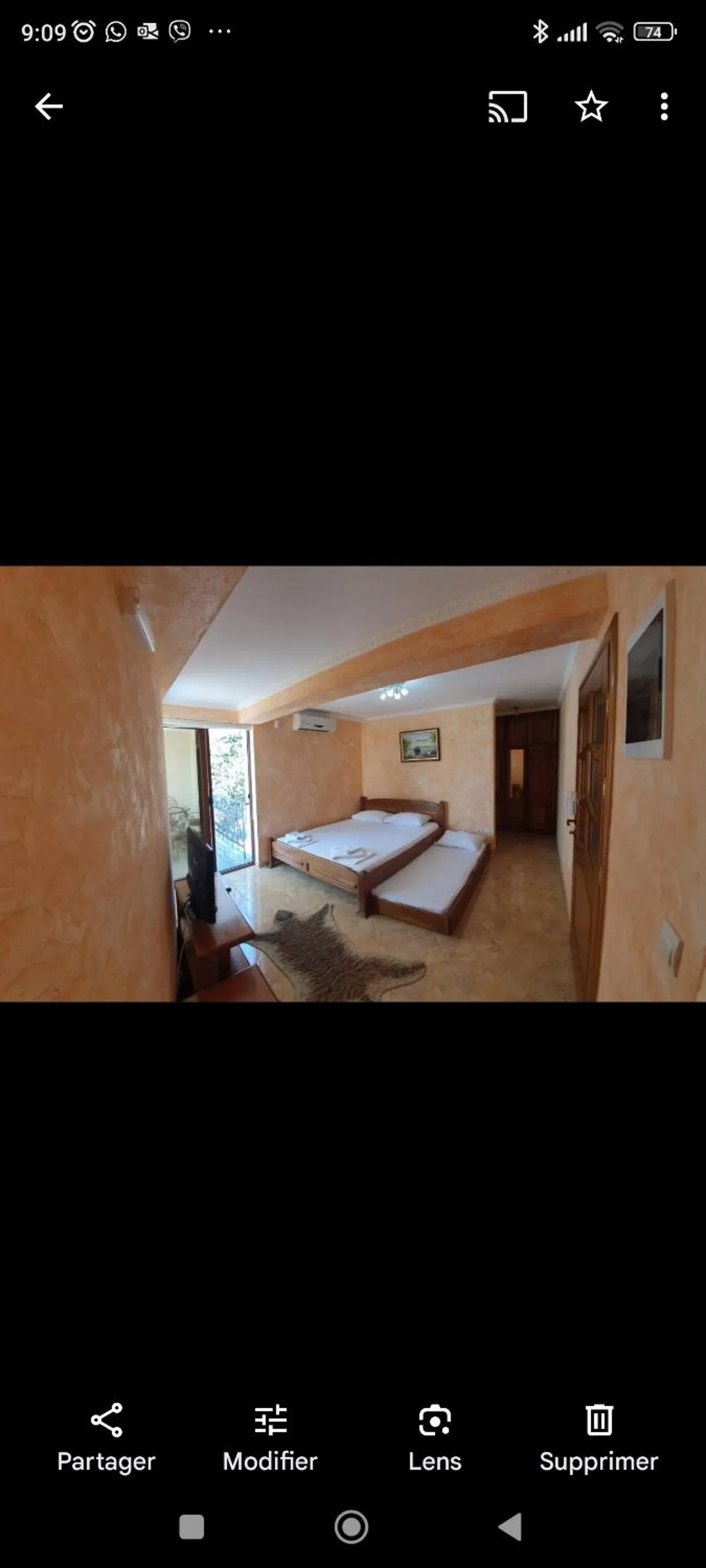 Photo of the whole room, Bed in Villa M