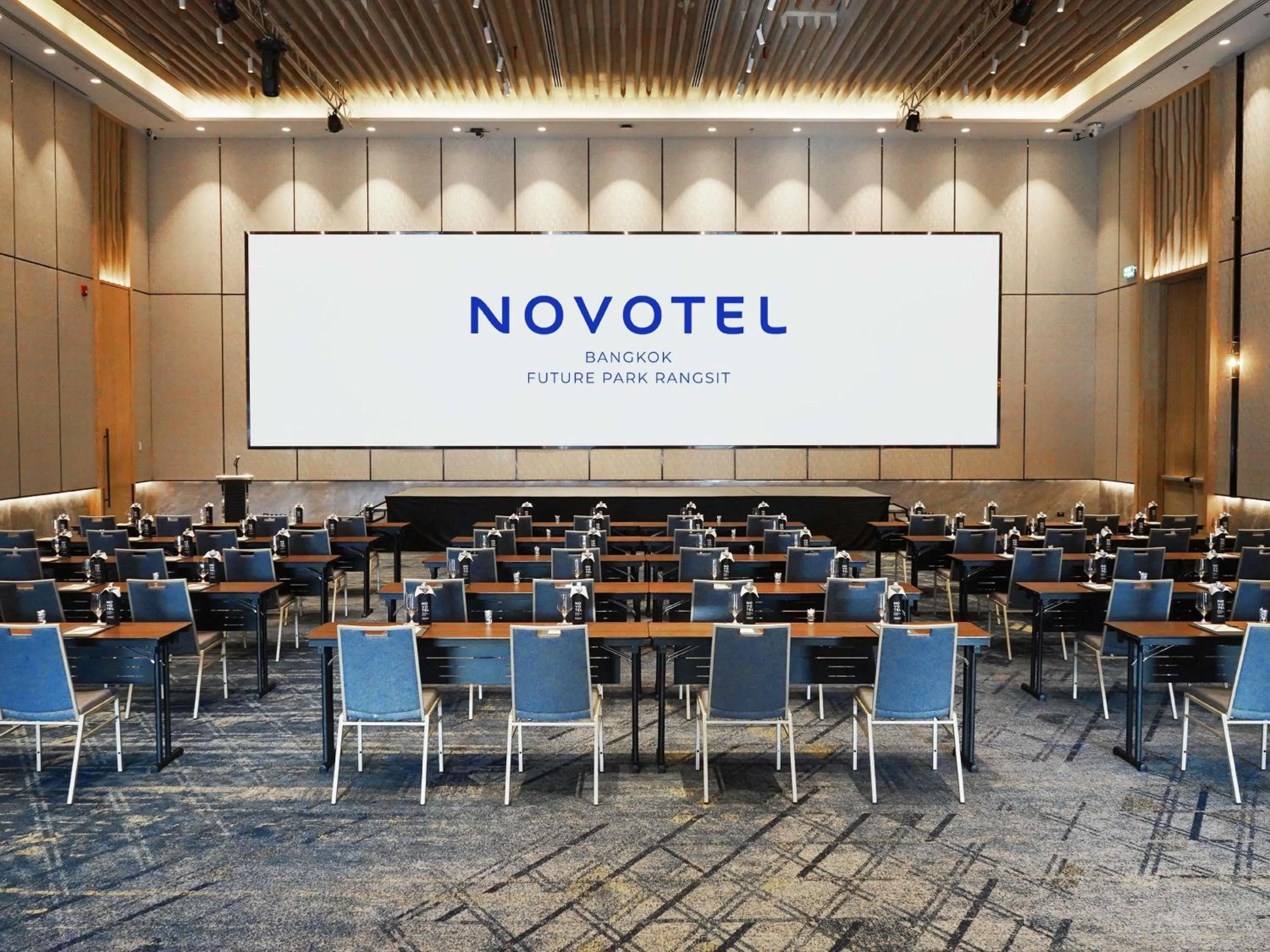 Meeting/conference room in Novotel Bangkok Future Park Rangsit