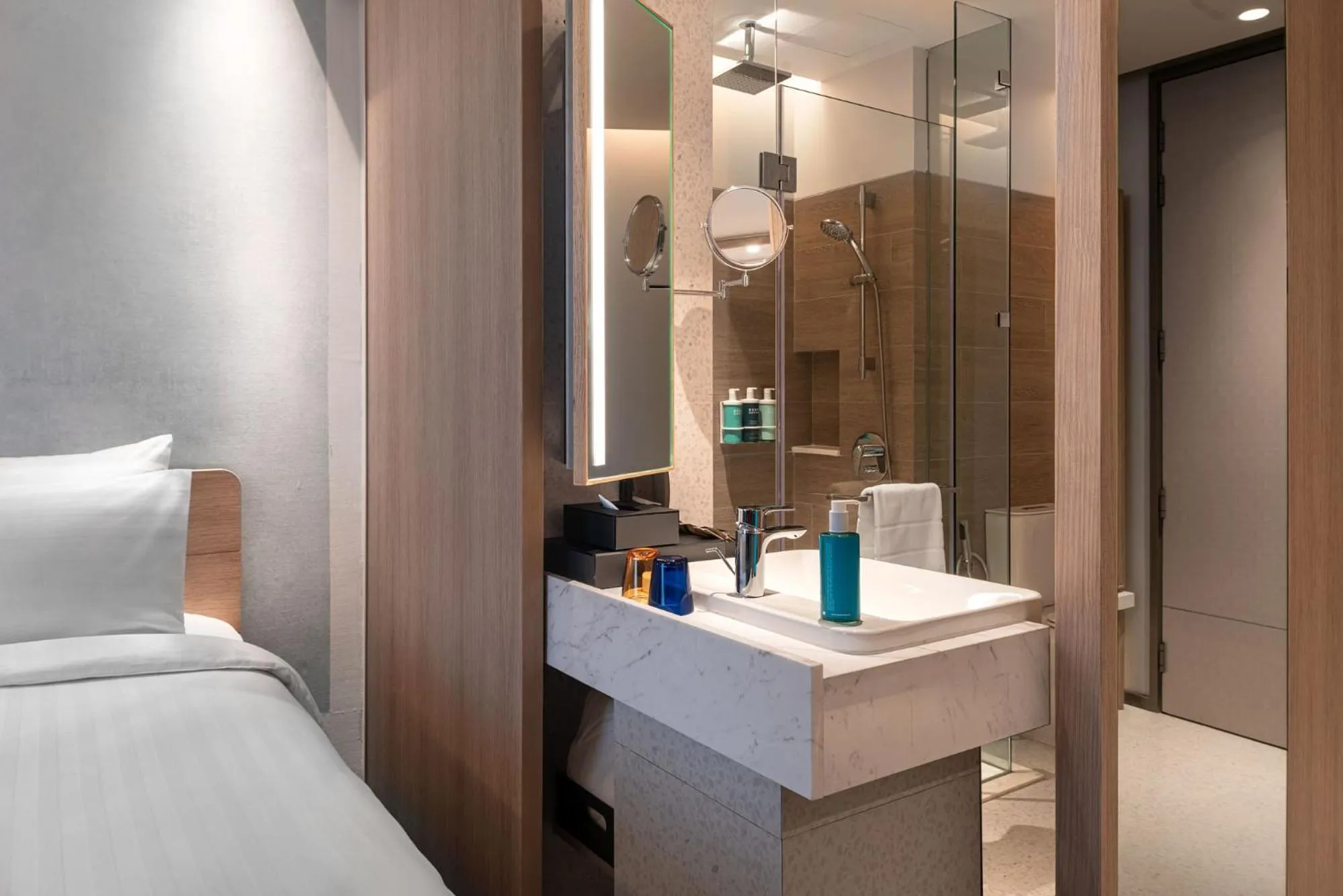 Bathroom, Bed in Novotel Bangkok Future Park Rangsit