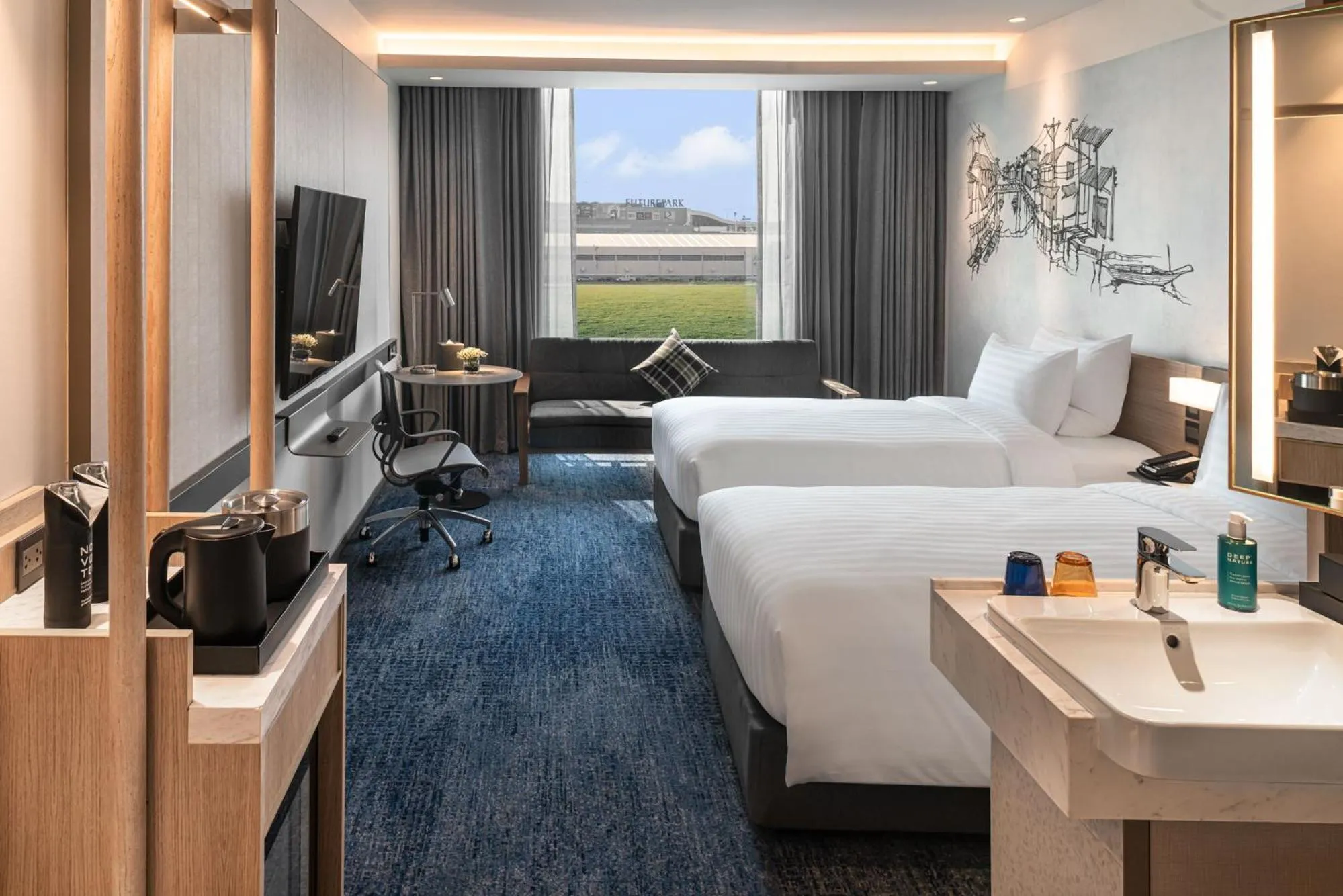 Photo of the whole room, Bed in Novotel Bangkok Future Park Rangsit