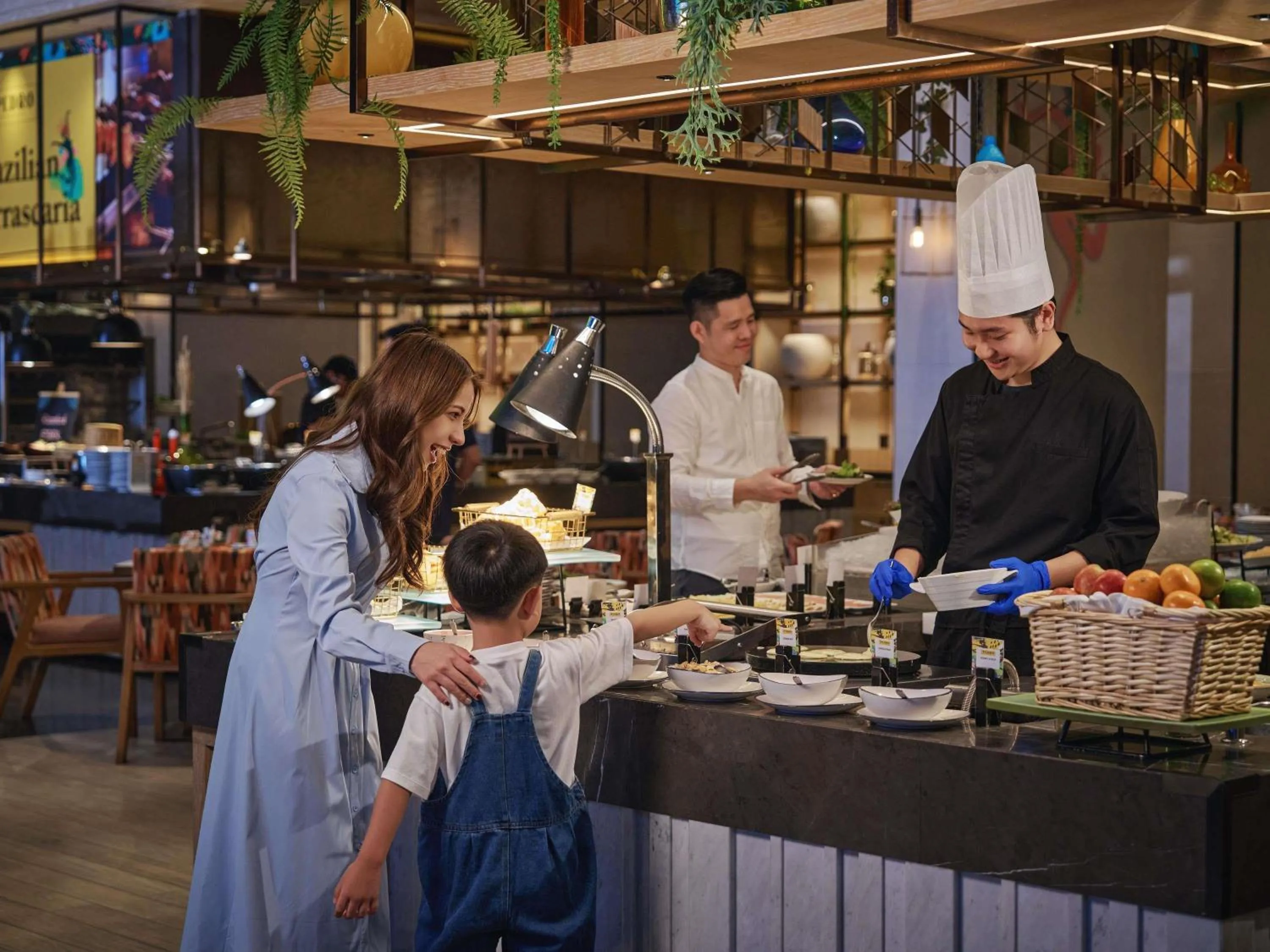 Restaurant/places to eat in Novotel Bangkok Future Park Rangsit