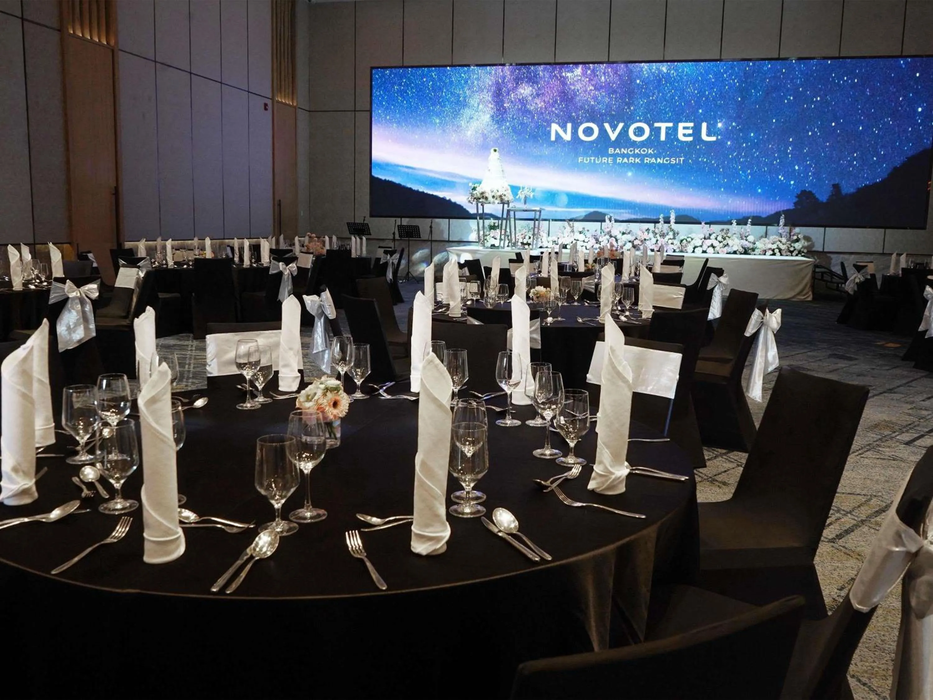 Meeting/conference room in Novotel Bangkok Future Park Rangsit