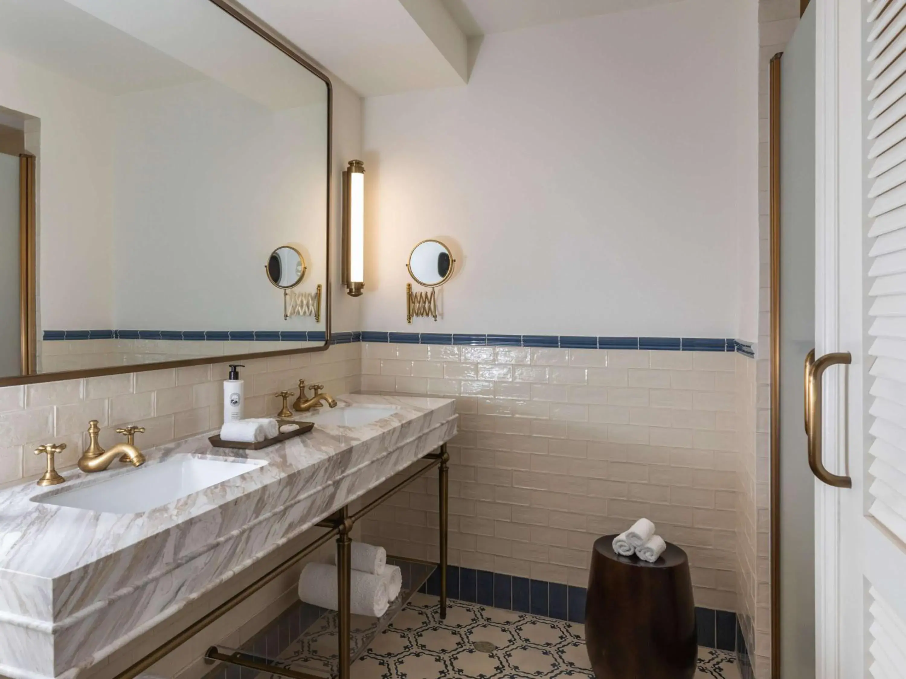 LUXURY 1 KING PLAZA VIEW WITH BALCONY in Sofitel Legend Casco Viejo, Panama City LUXURY 1 KING PLAZA VIEW WITH BALCONY in Sofitel Legend Casco Viejo, Panama City