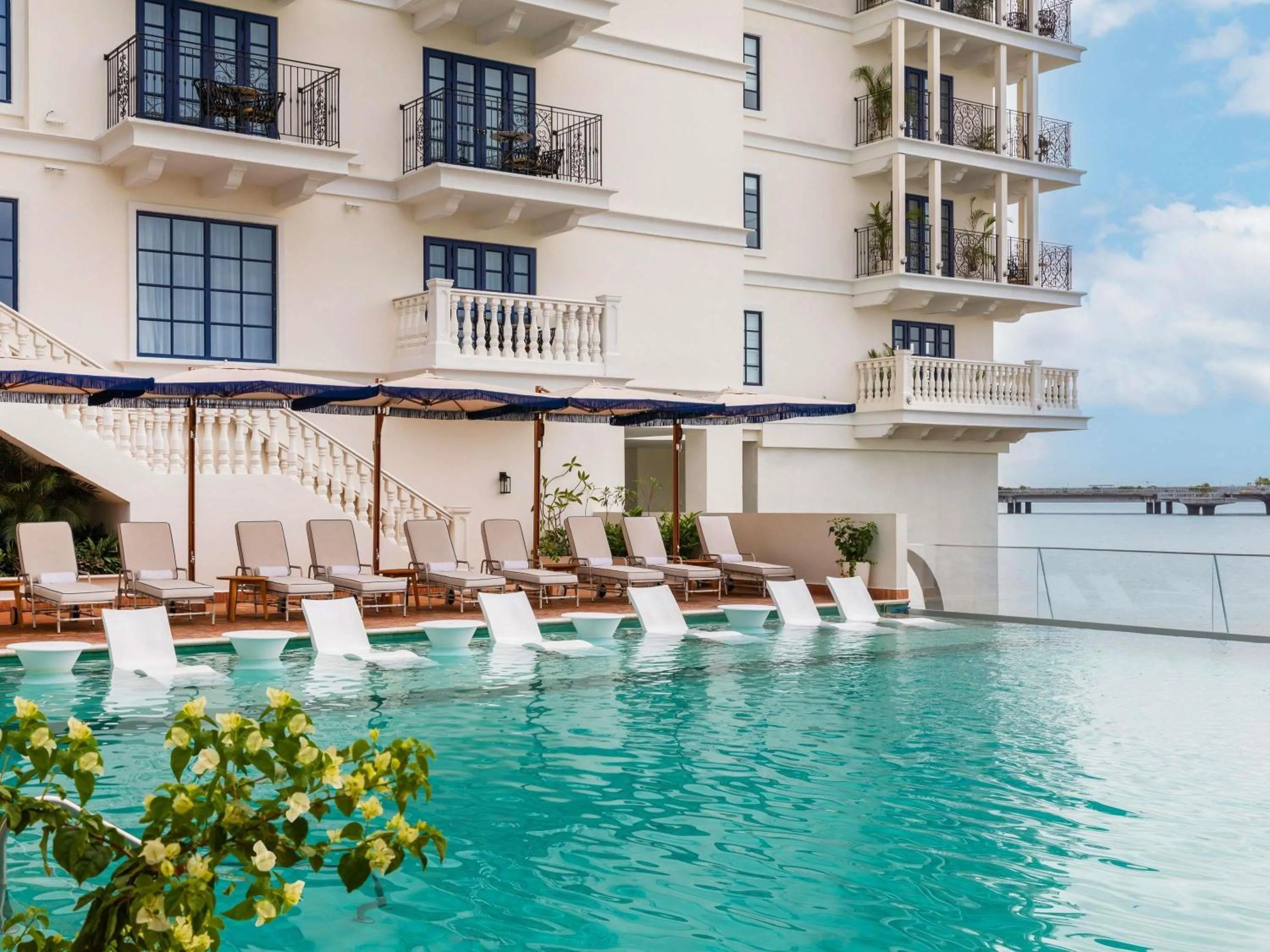 Lounge or bar in Sofitel Legend Casco Viejo, Panama City