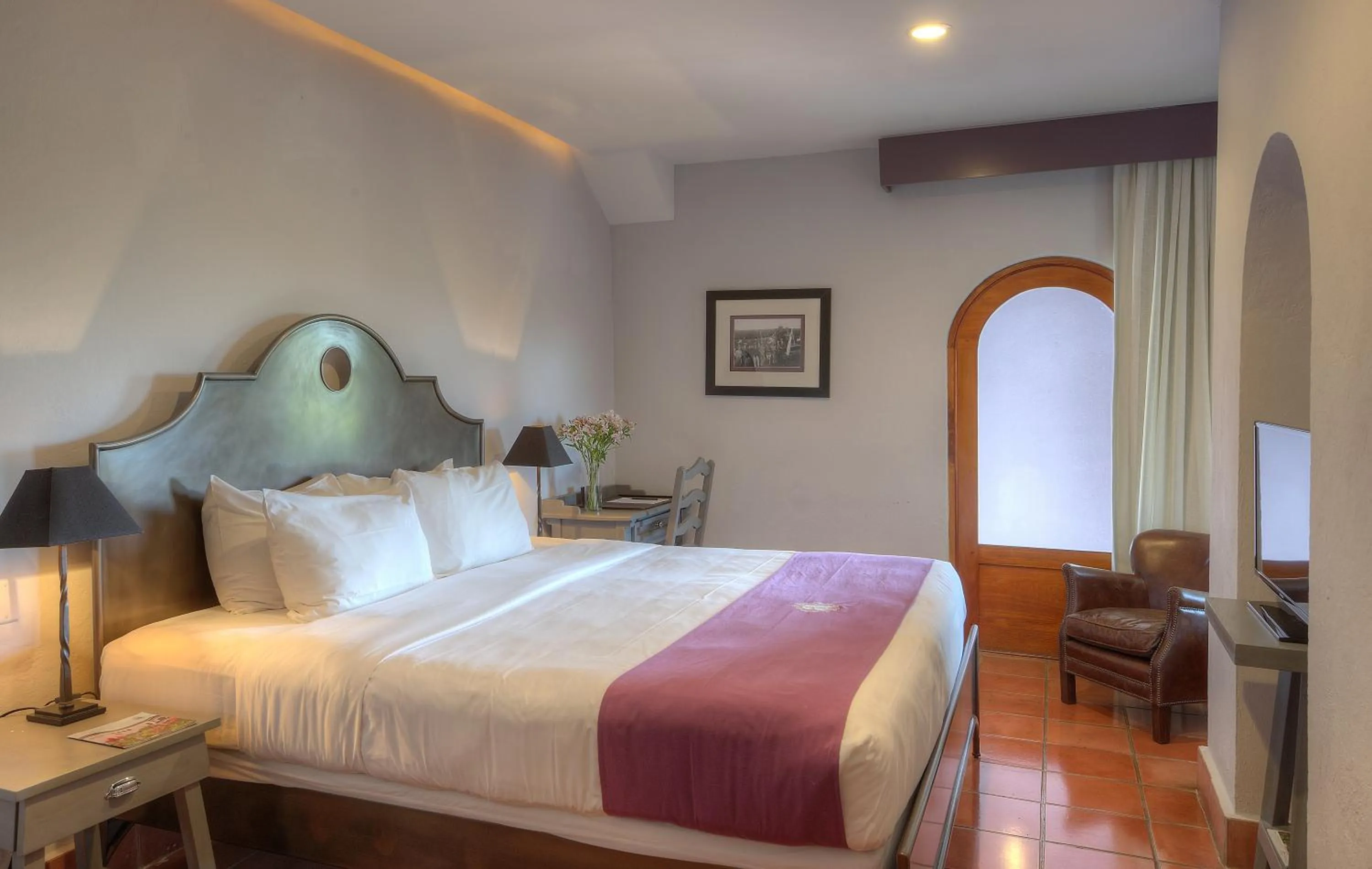 Bed in Alta Las Palomas Hotel