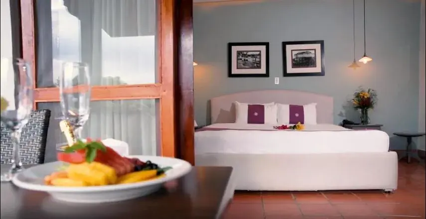 Deluxe Double Room in Alta Las Palomas Hotel Deluxe Double Room in Alta Las Palomas Hotel