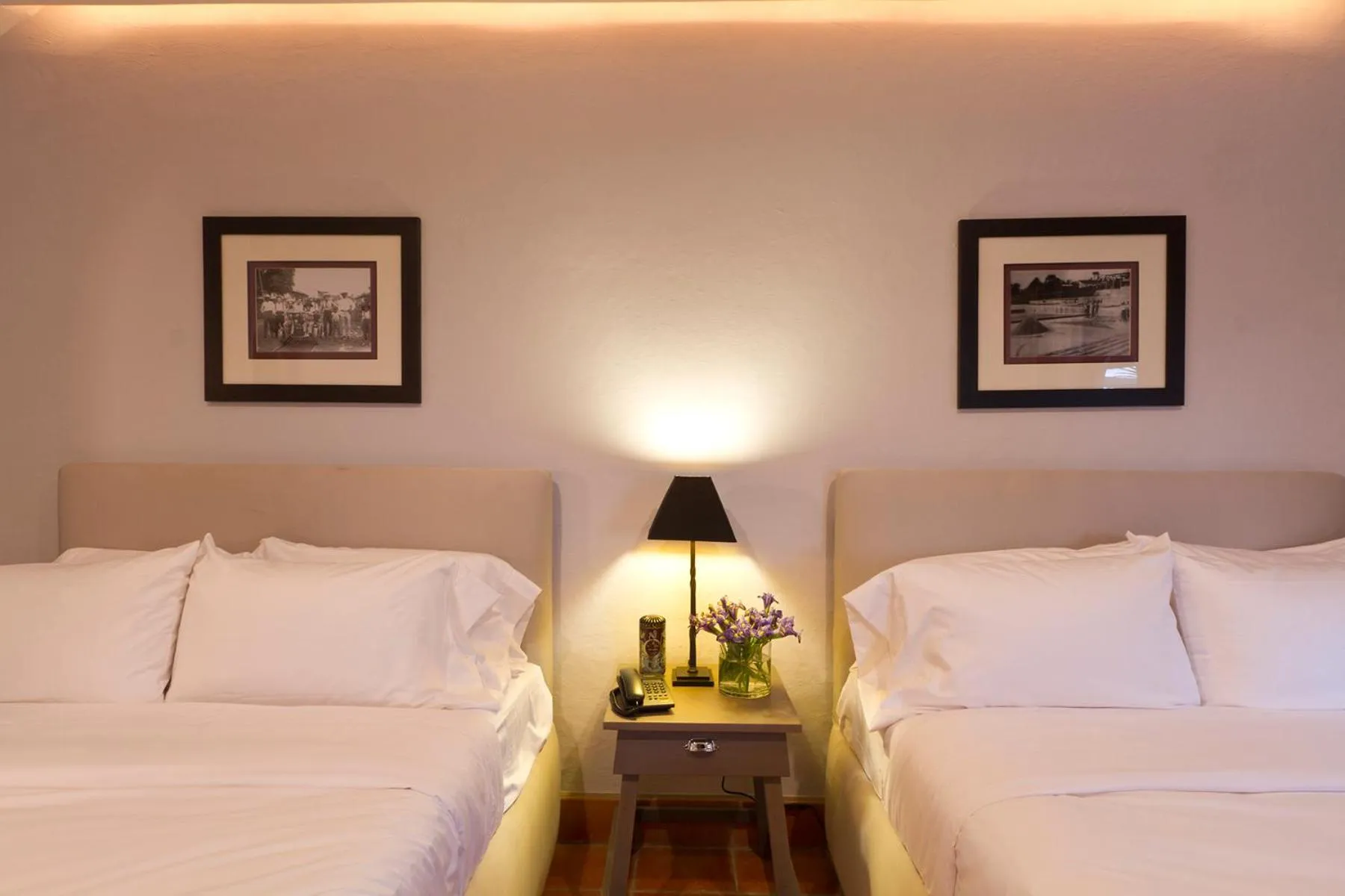 Bed in Alta Las Palomas Hotel