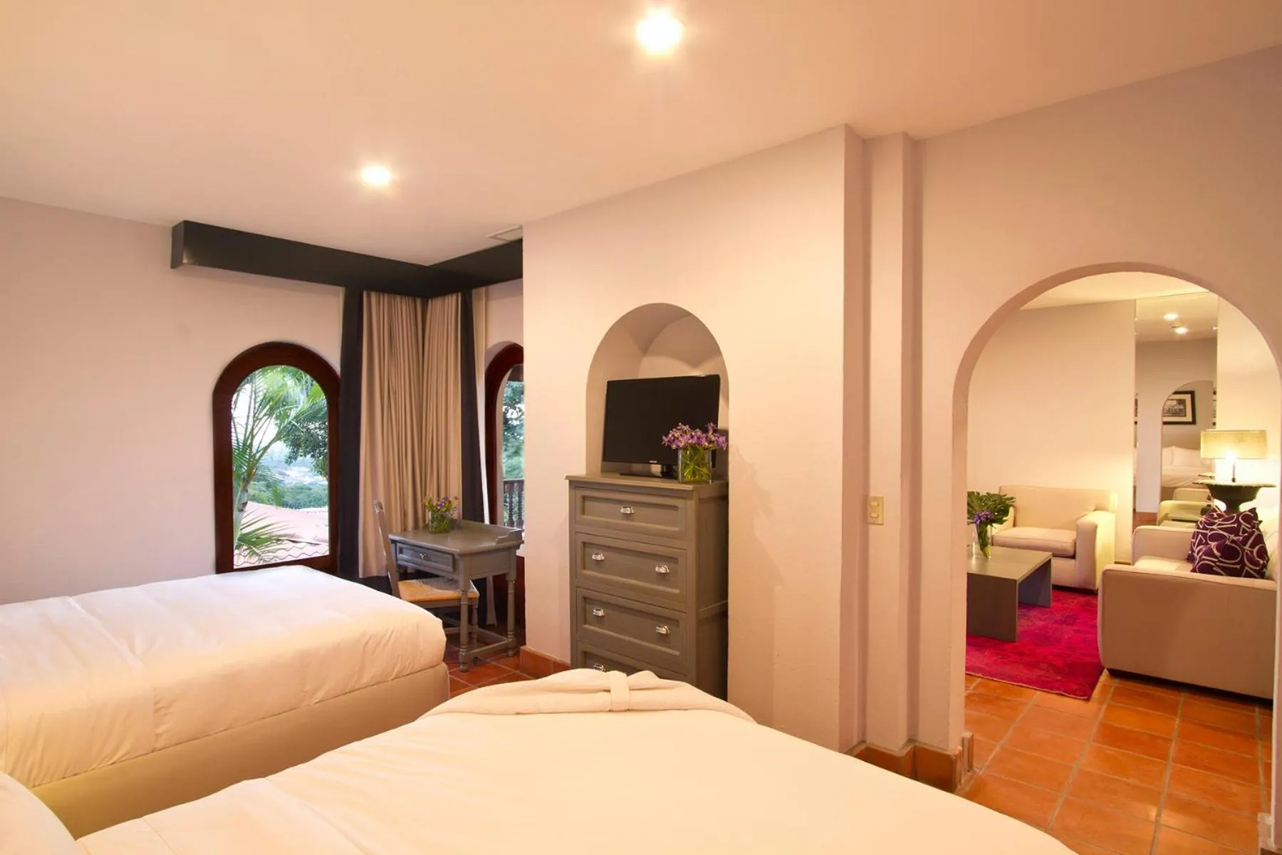 Bed in Alta Las Palomas Hotel