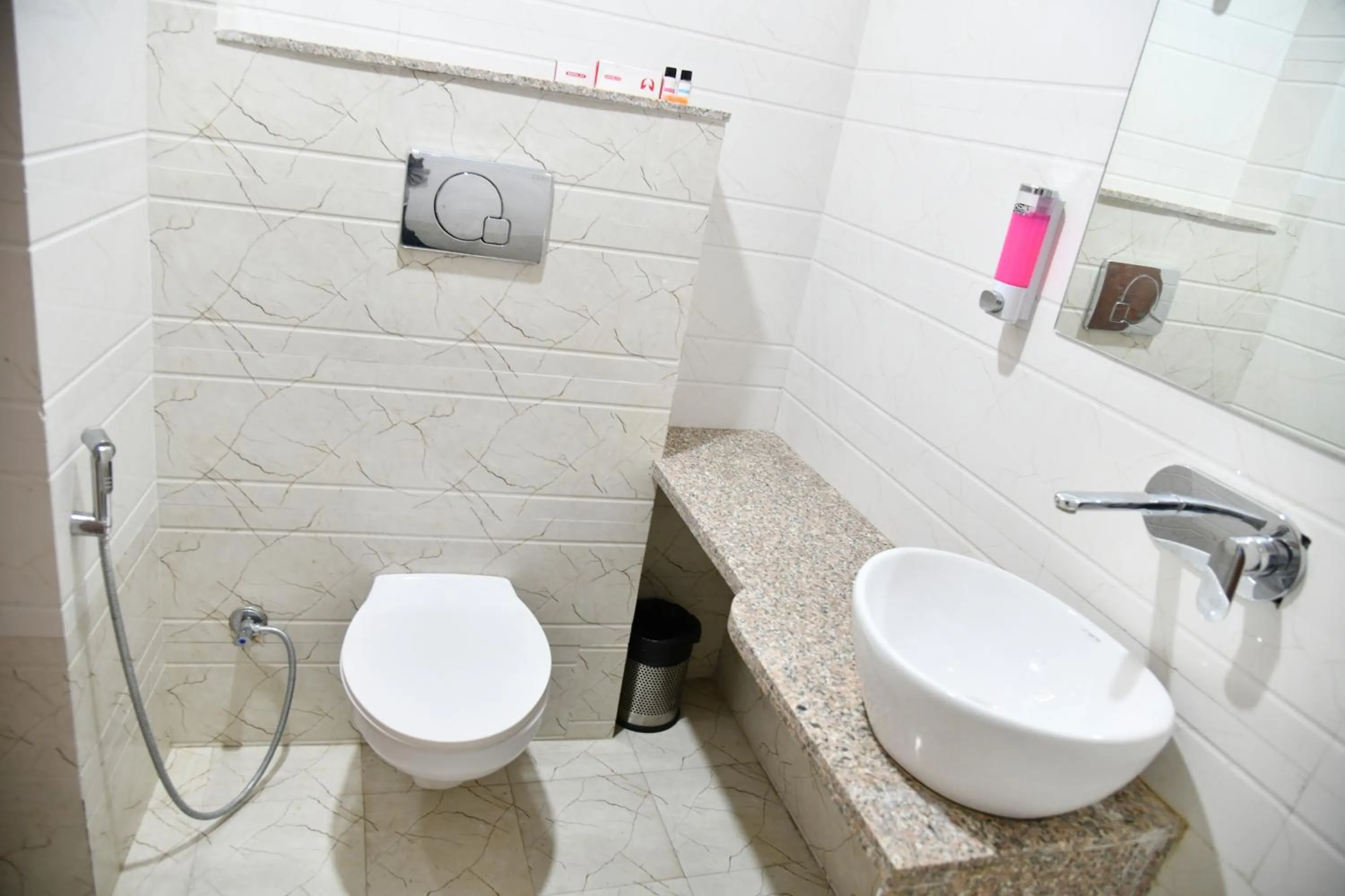 Bathroom in The Knights' Inn