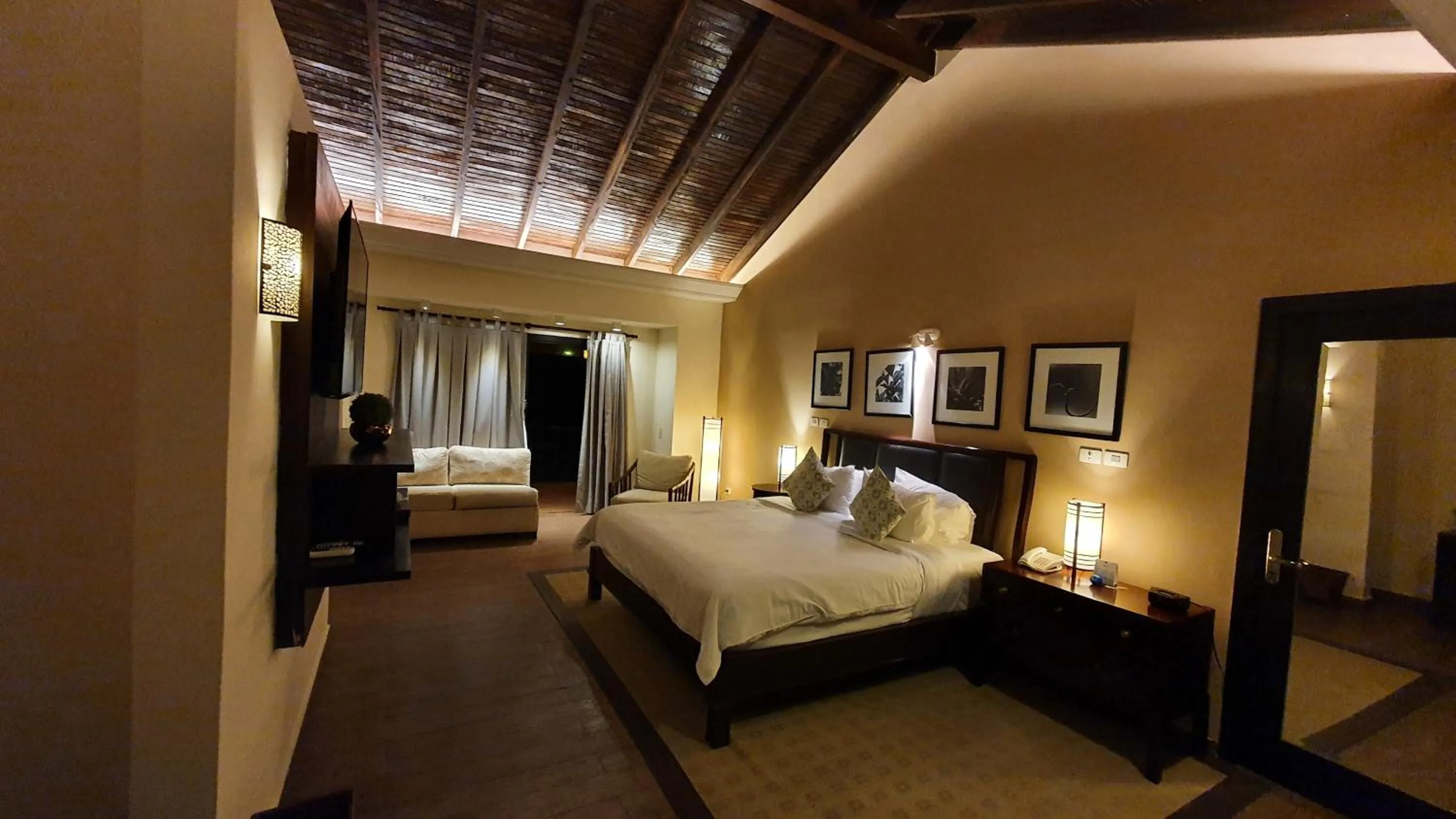 Bedroom, Bed in Alta Gracia Parque Hotel