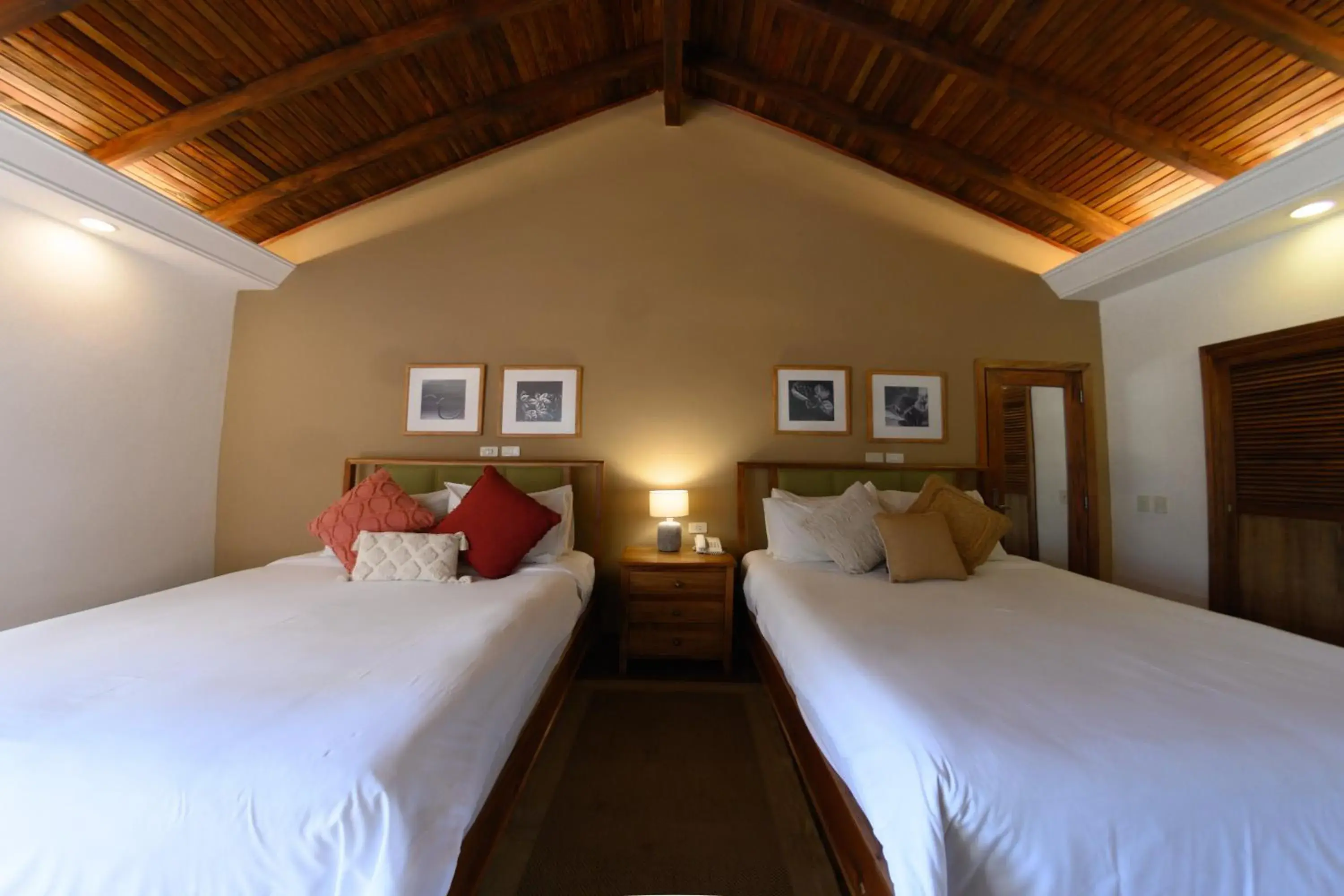 Deluxe Double Room with Two Double Beds in Alta Gracia Parque Hotel Deluxe Double Room with Two Double Beds in Alta Gracia Parque Hotel