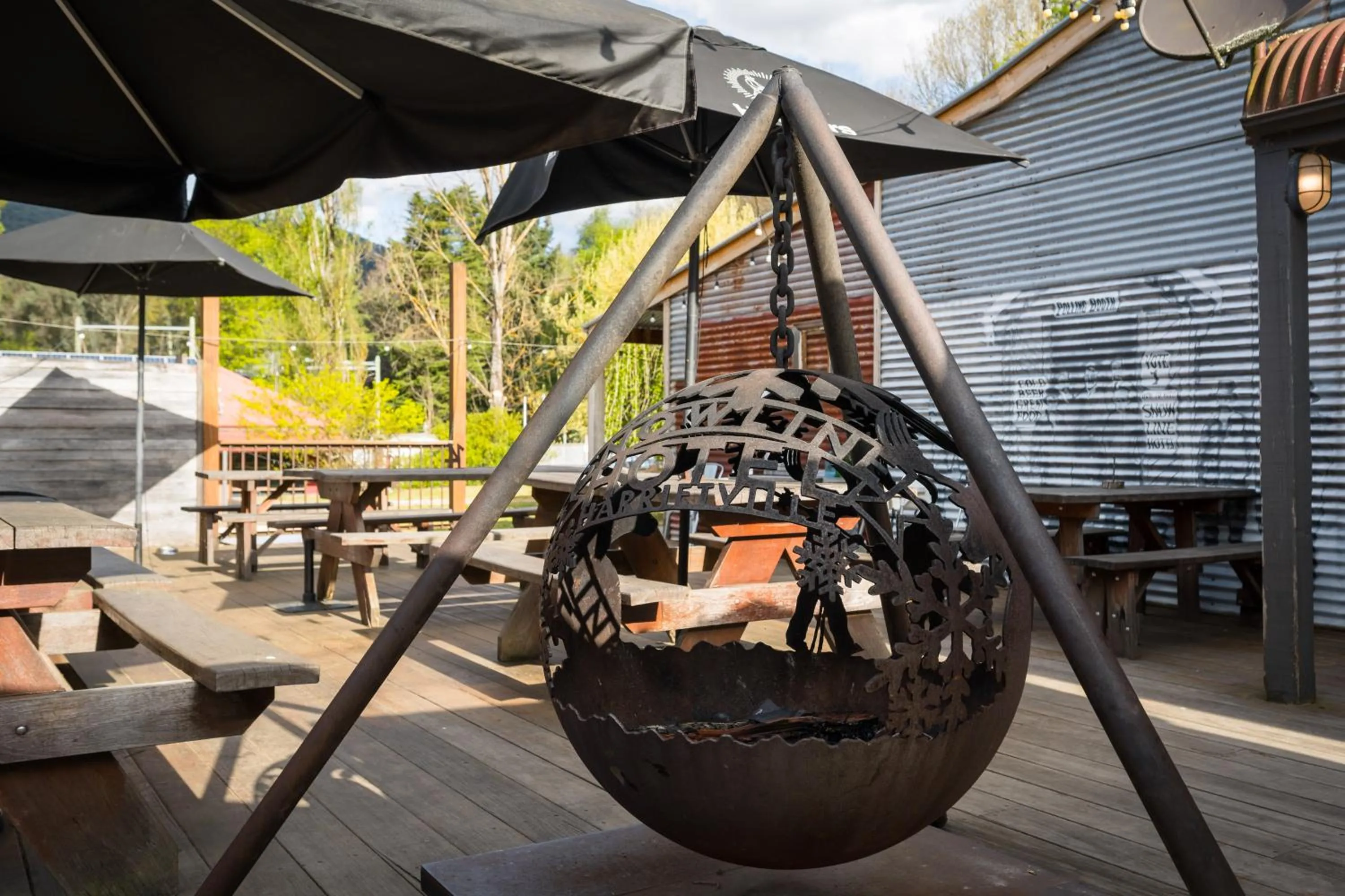 Seating area in The Harrietville Snowline Hotel