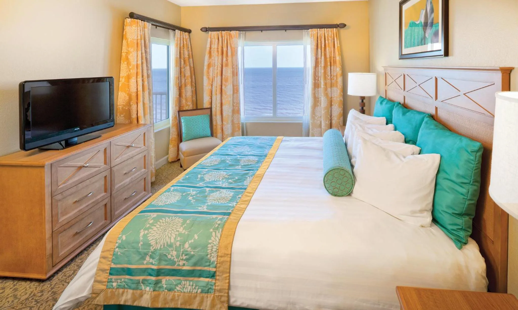 Photo of the whole room, Bed in Club Wyndham SeaWatch Resort