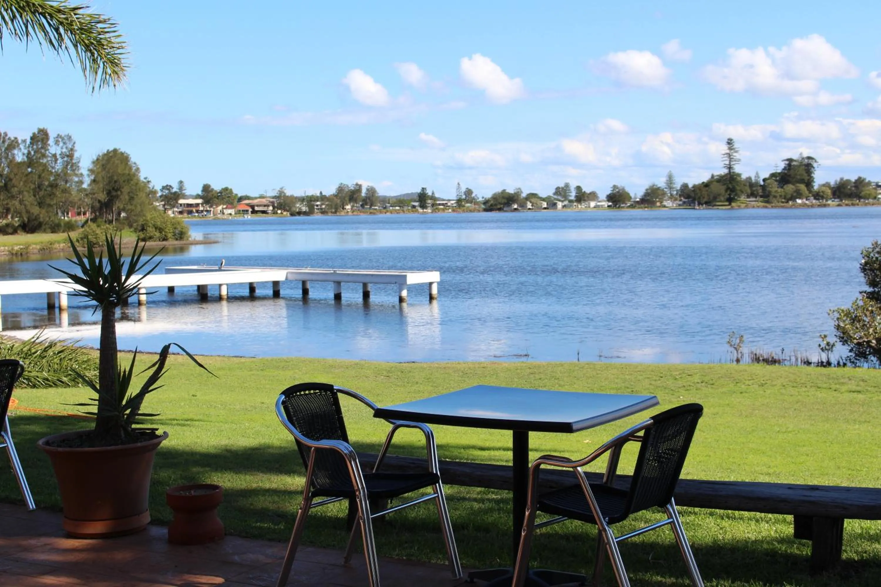 Property building in Squid's Ink Motel