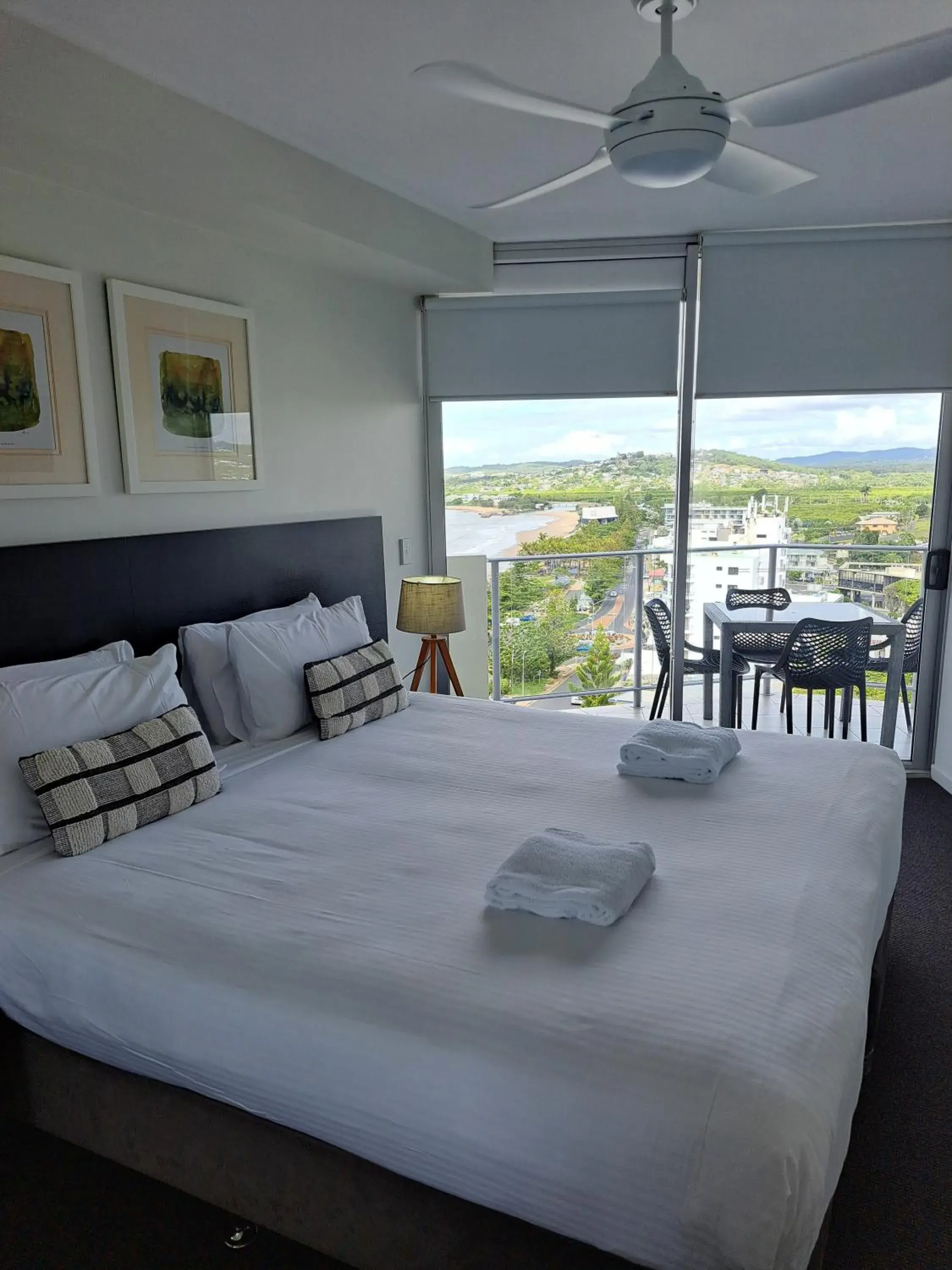 2 Bedroom Apartment Water Views in Oshen Holiday Apartments Yeppoon 2 Bedroom Apartment Water Views in Oshen Holiday Apartments Yeppoon