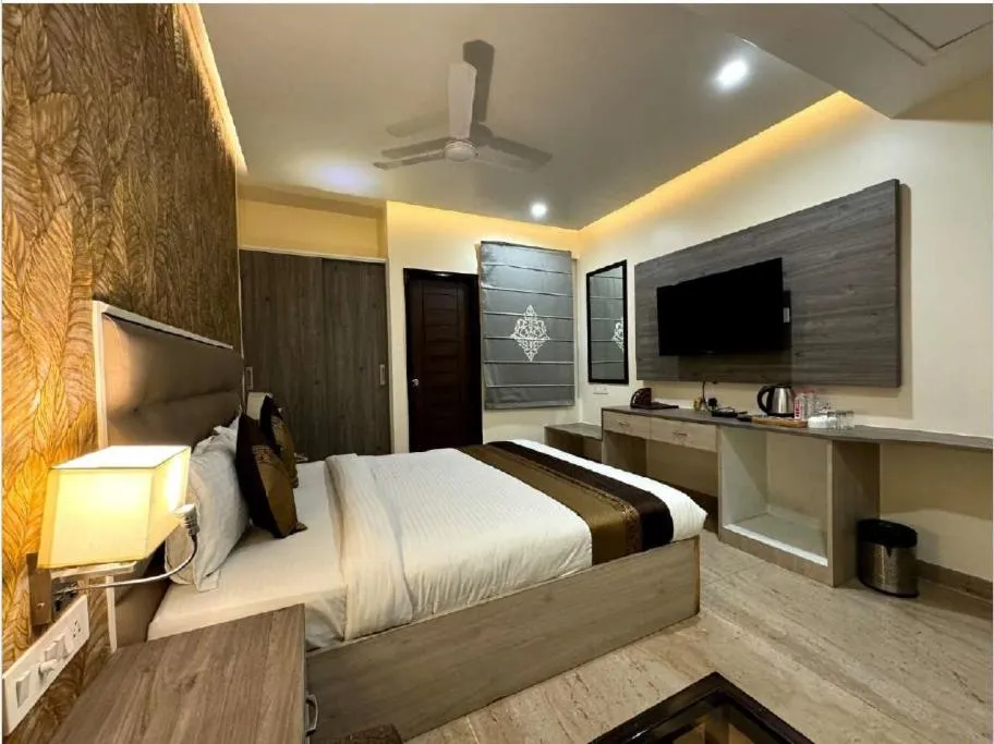 Bedroom, Bed in Hotel River Rhythm Assi Ghat