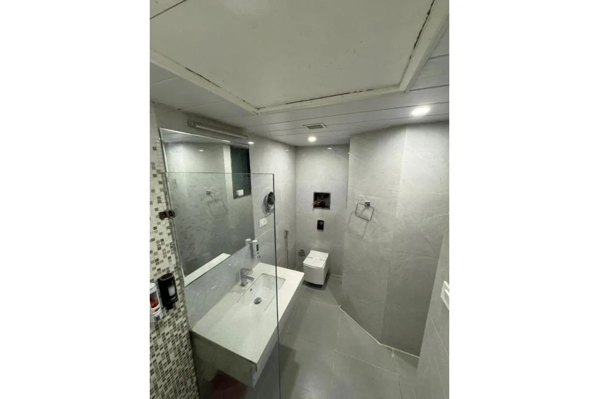 Bathroom in Hotel River Rhythm Assi Ghat
