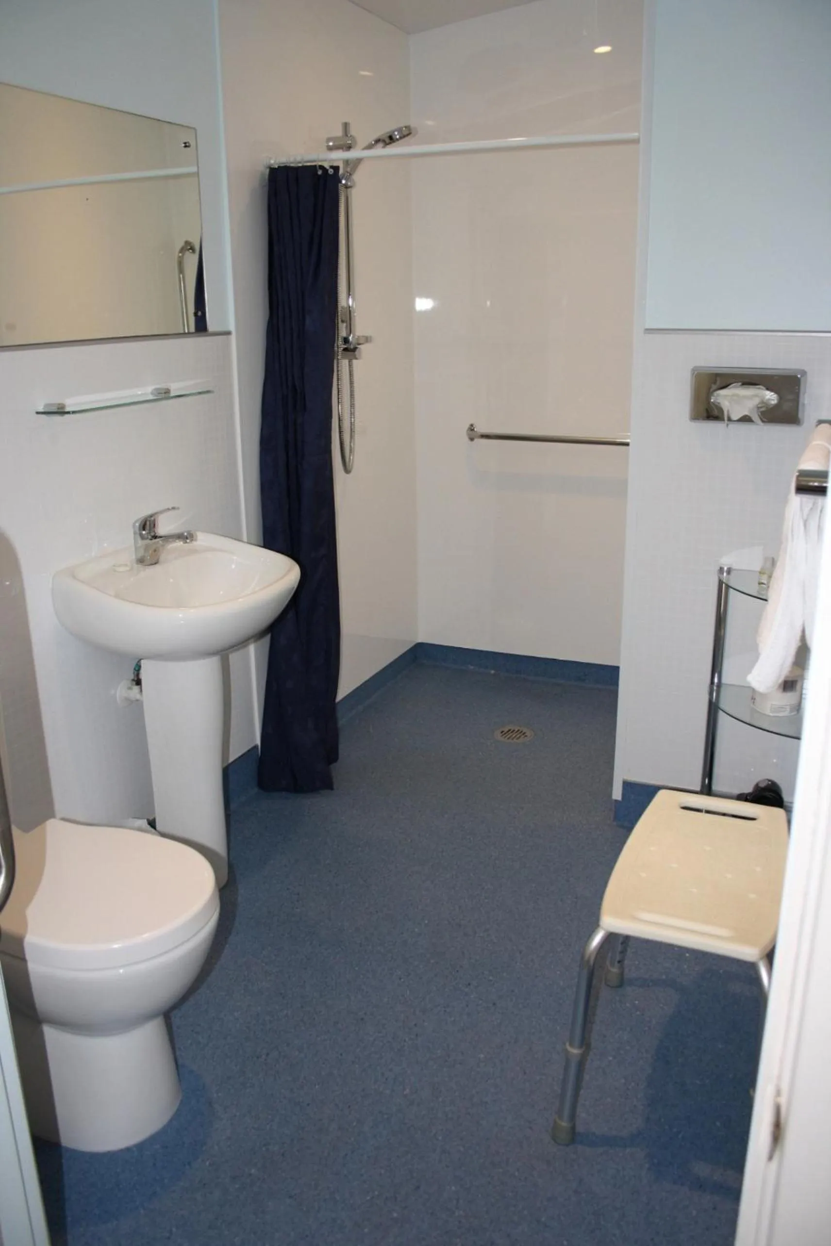 Bathroom in Shades of Arrowtown