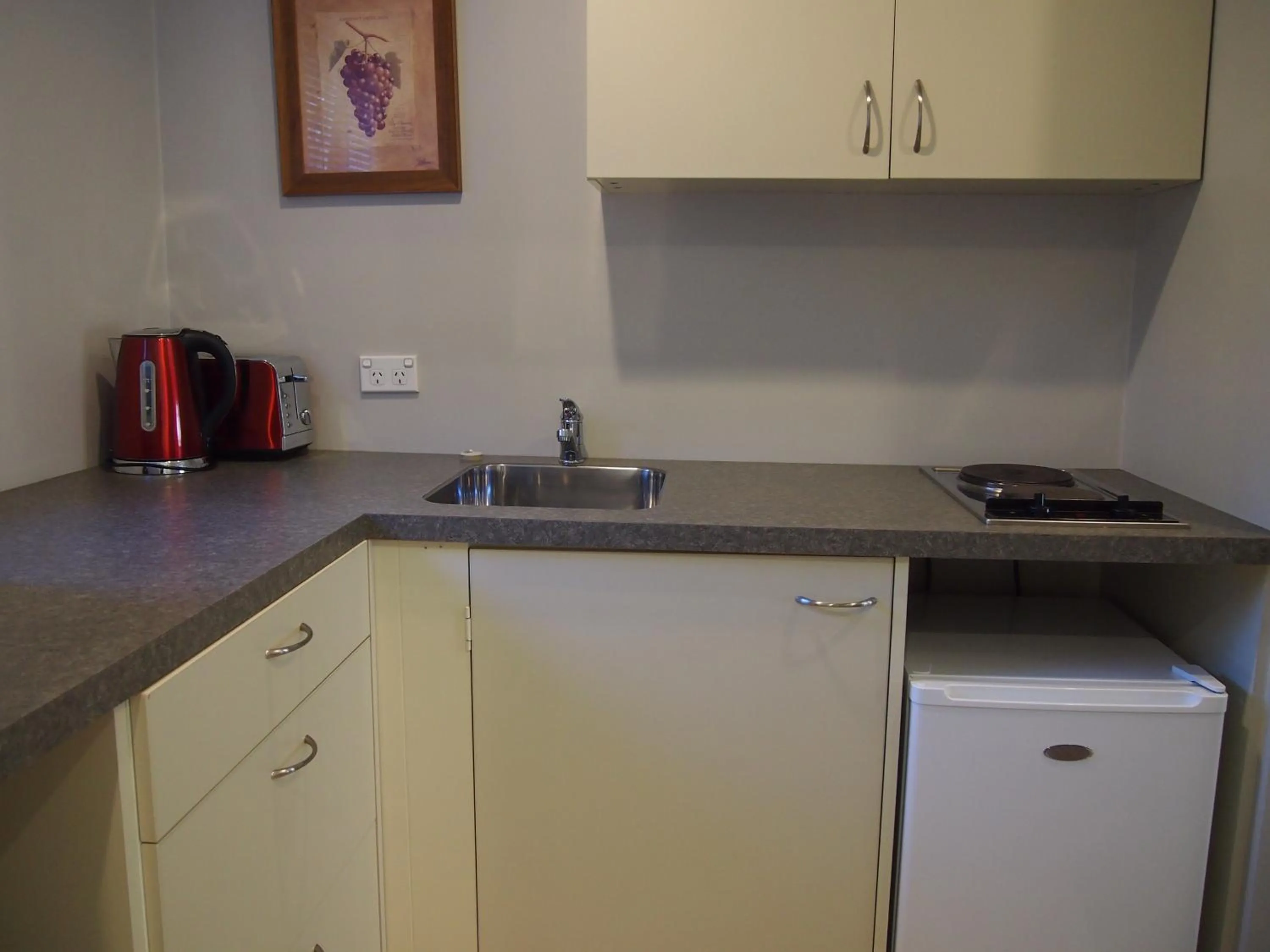 Kitchen or kitchenette in Shades of Arrowtown