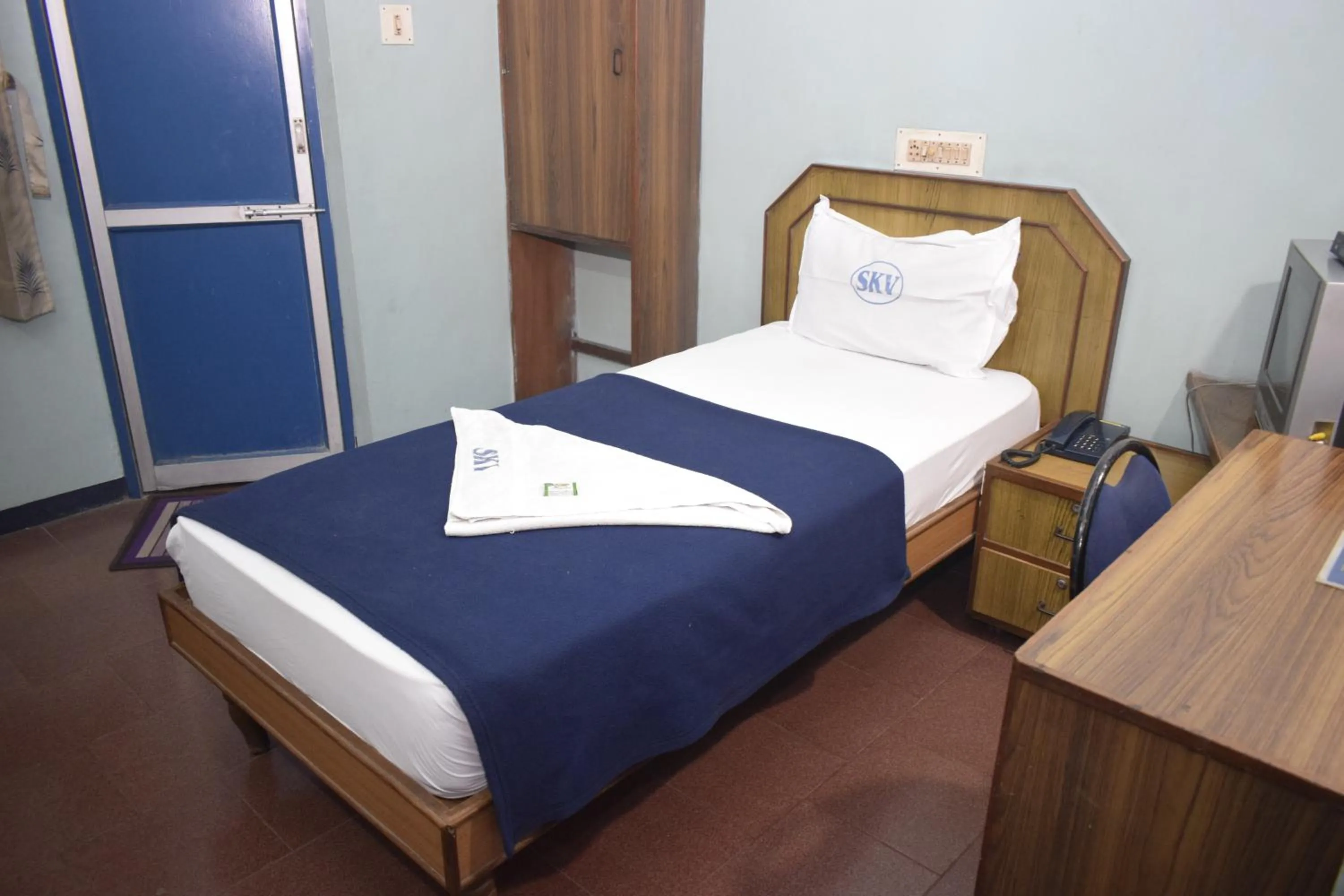 Bed in Sri Krishna Vilas