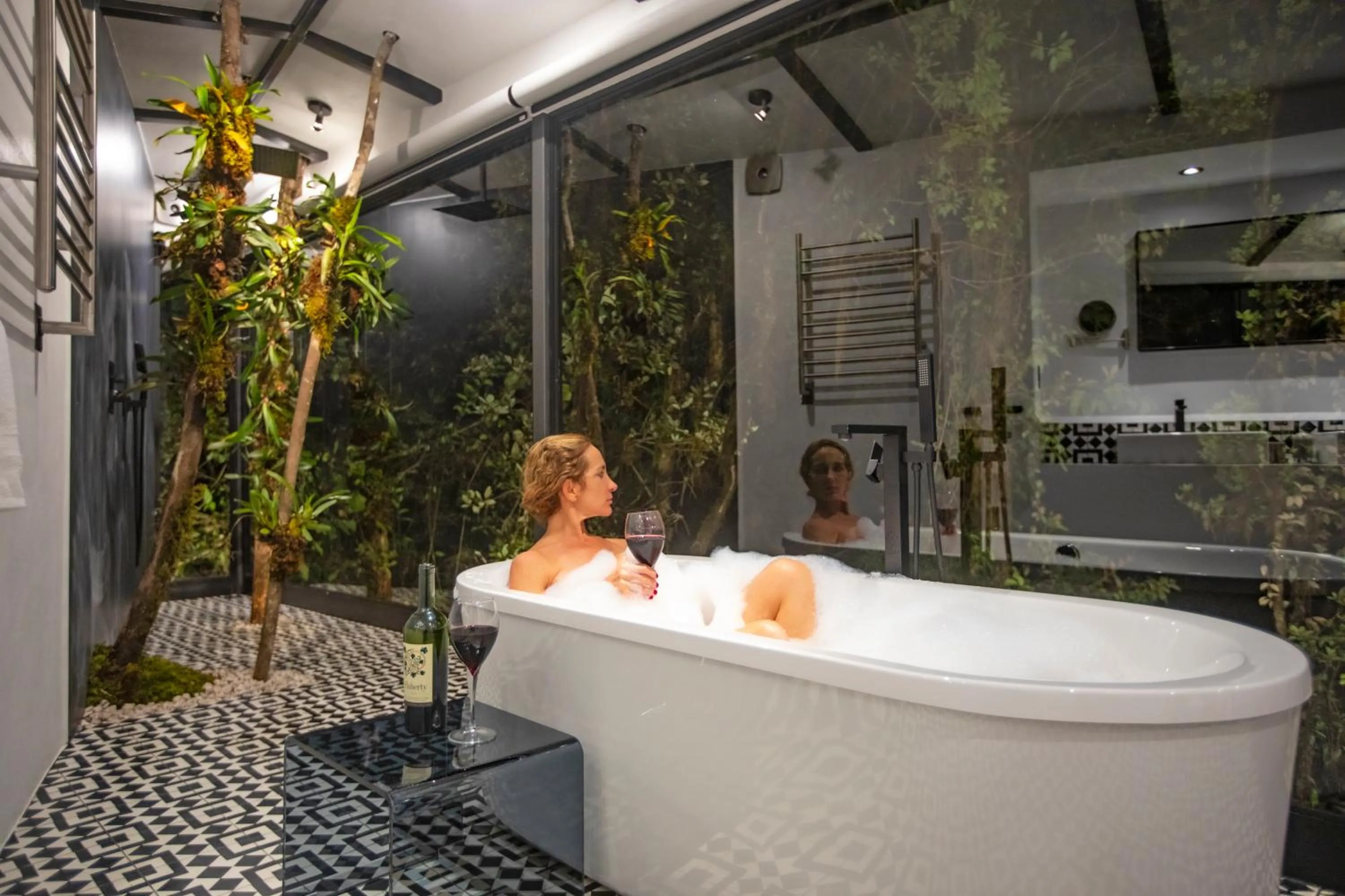 Hot Tub in Dantica Cloud Forest Lodge