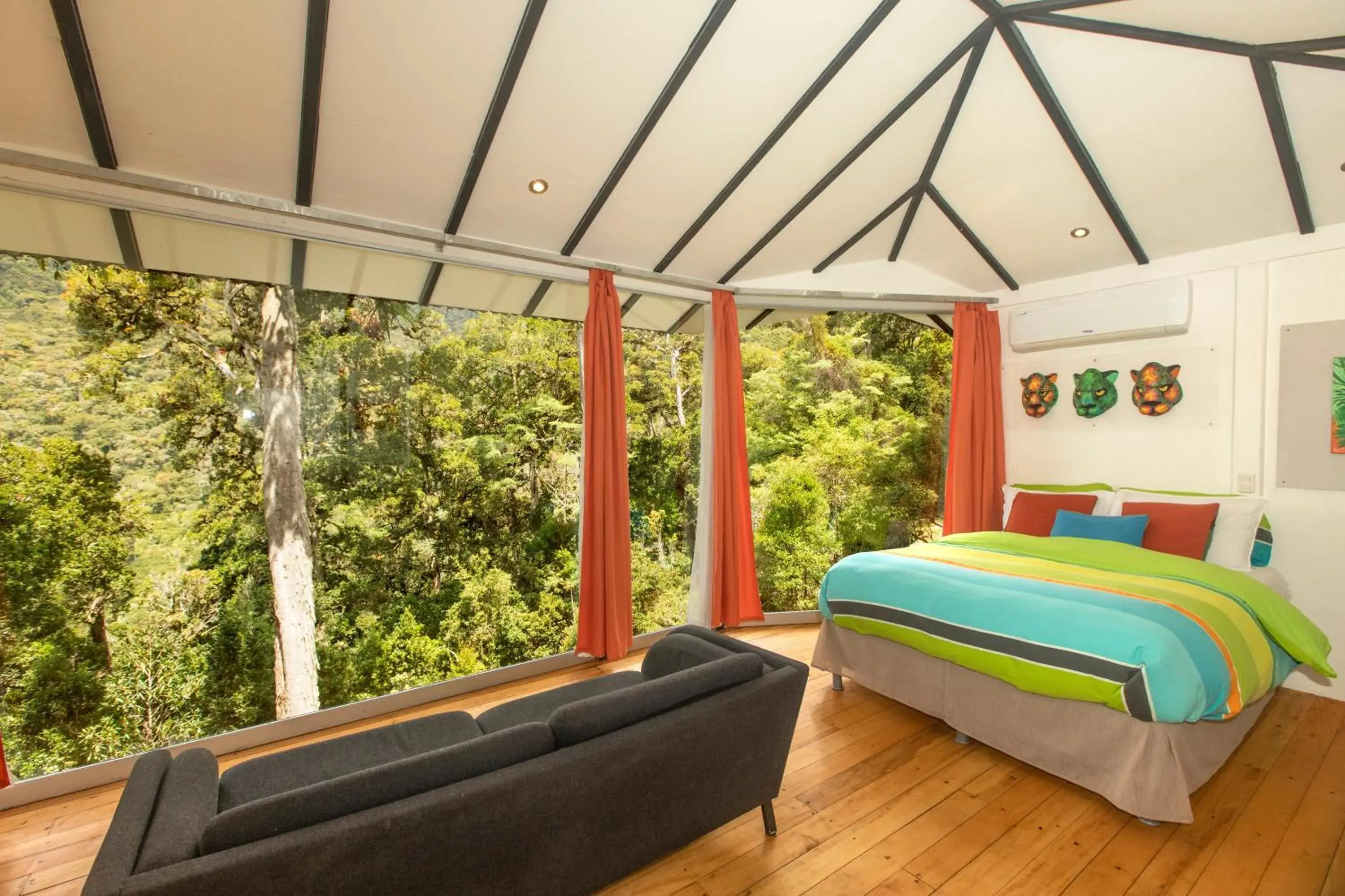 2 Person Superior Bungalow in Dantica Cloud Forest Lodge 2 Person Superior Bungalow in Dantica Cloud Forest Lodge