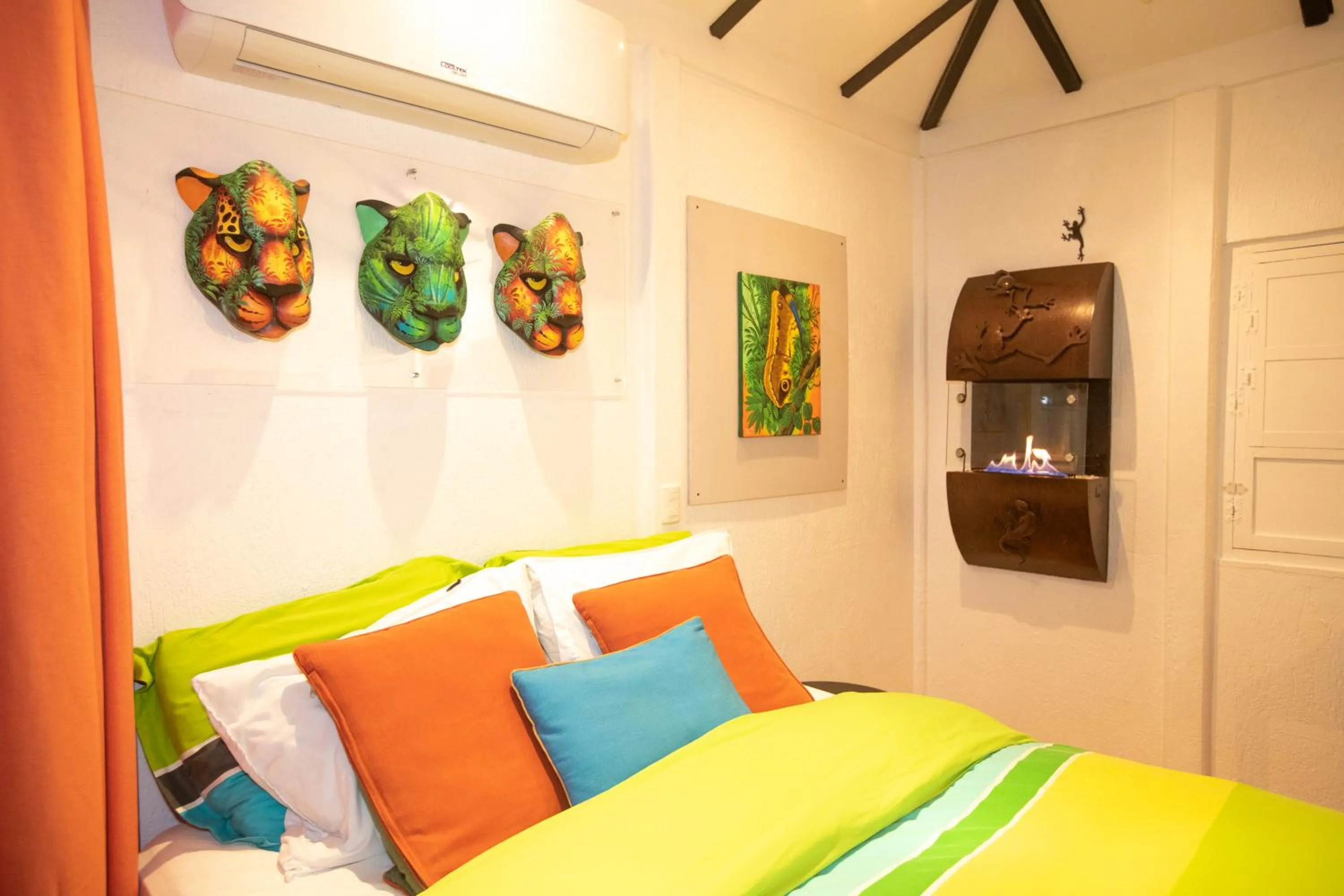 Bed in Dantica Cloud Forest Lodge