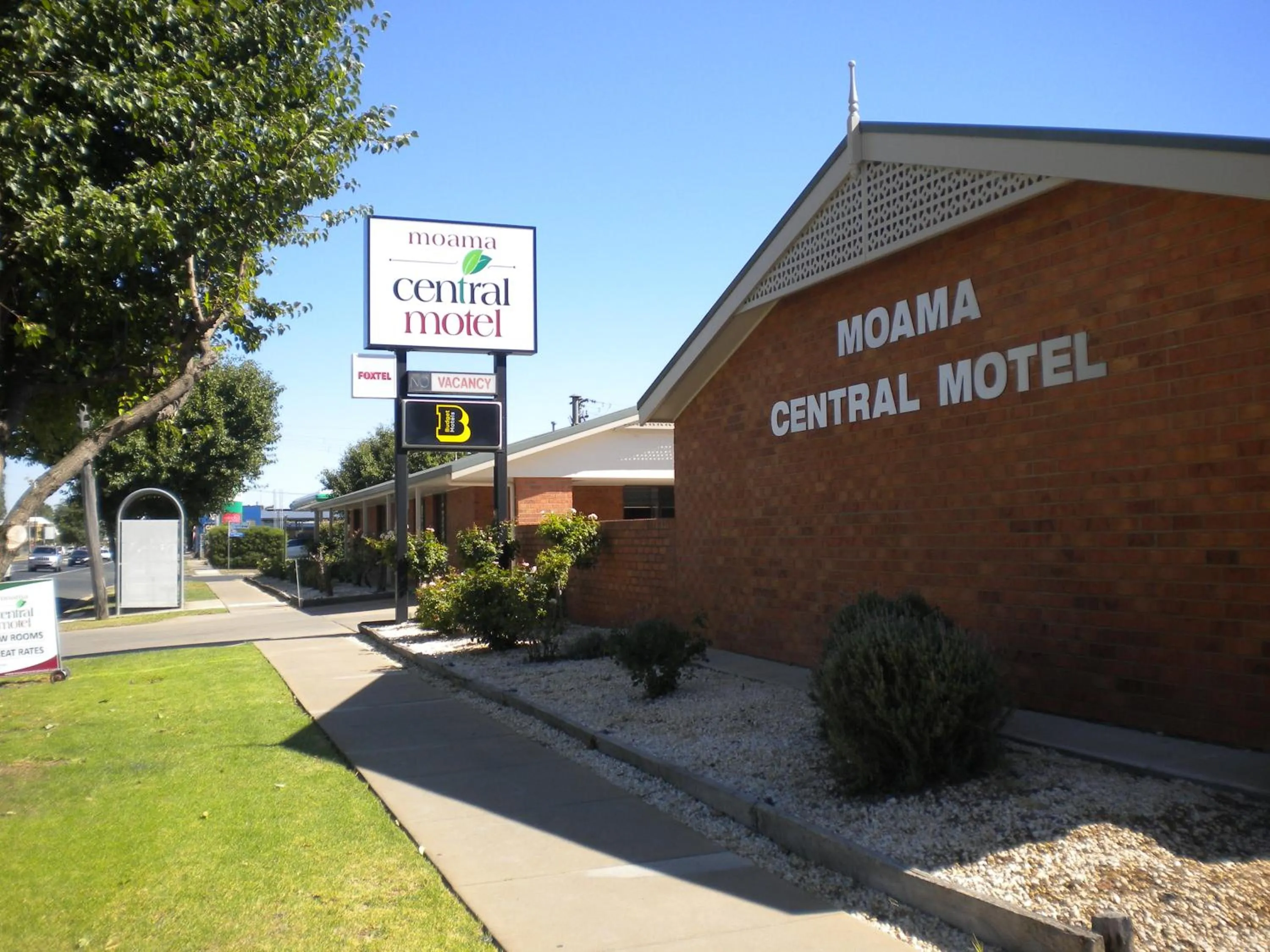 Facade/entrance in Moama Central Motel