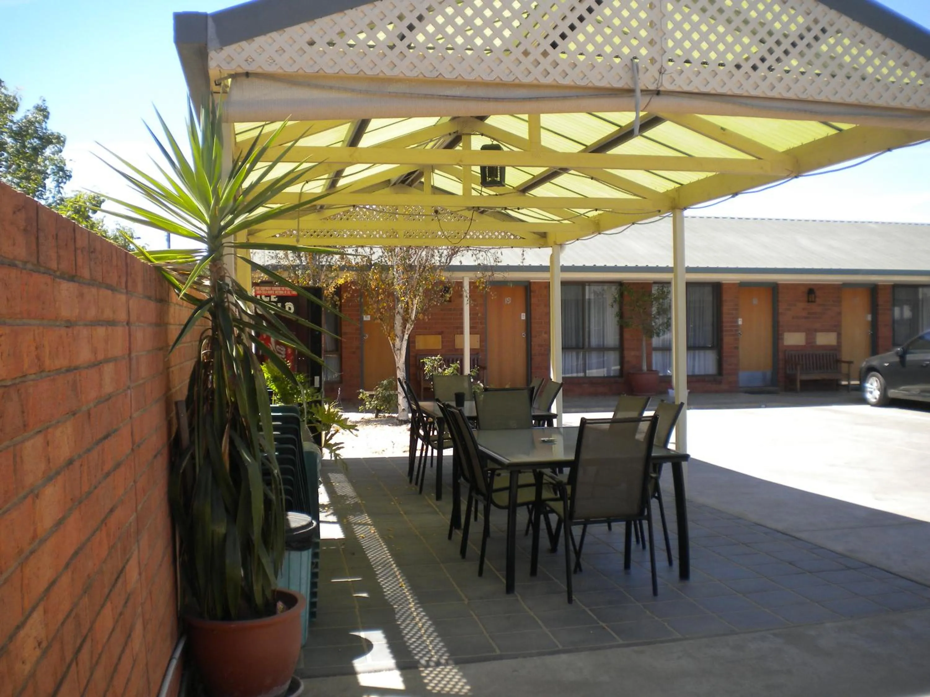 Facade/entrance in Moama Central Motel