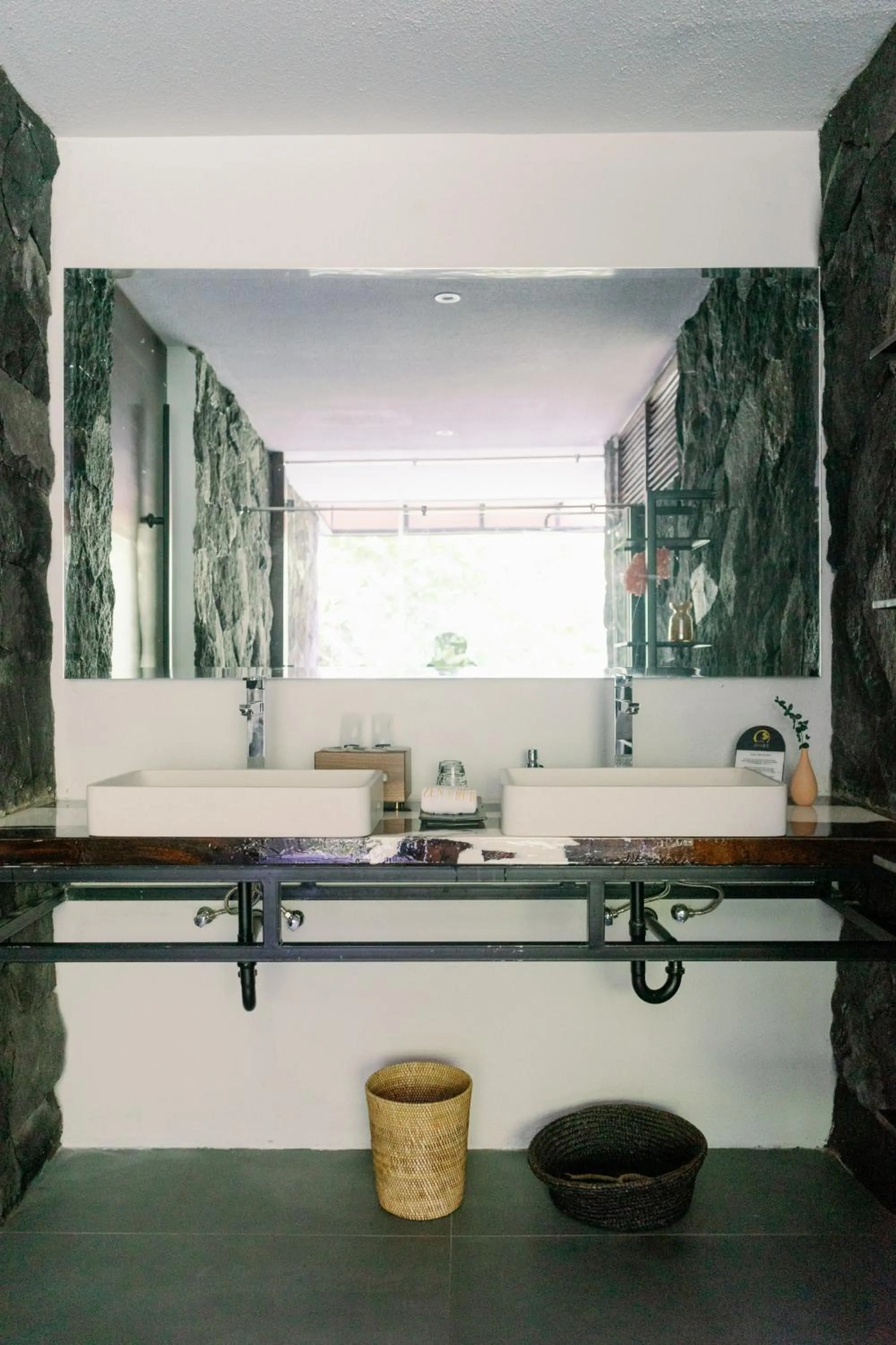 Bathroom in Zenubud