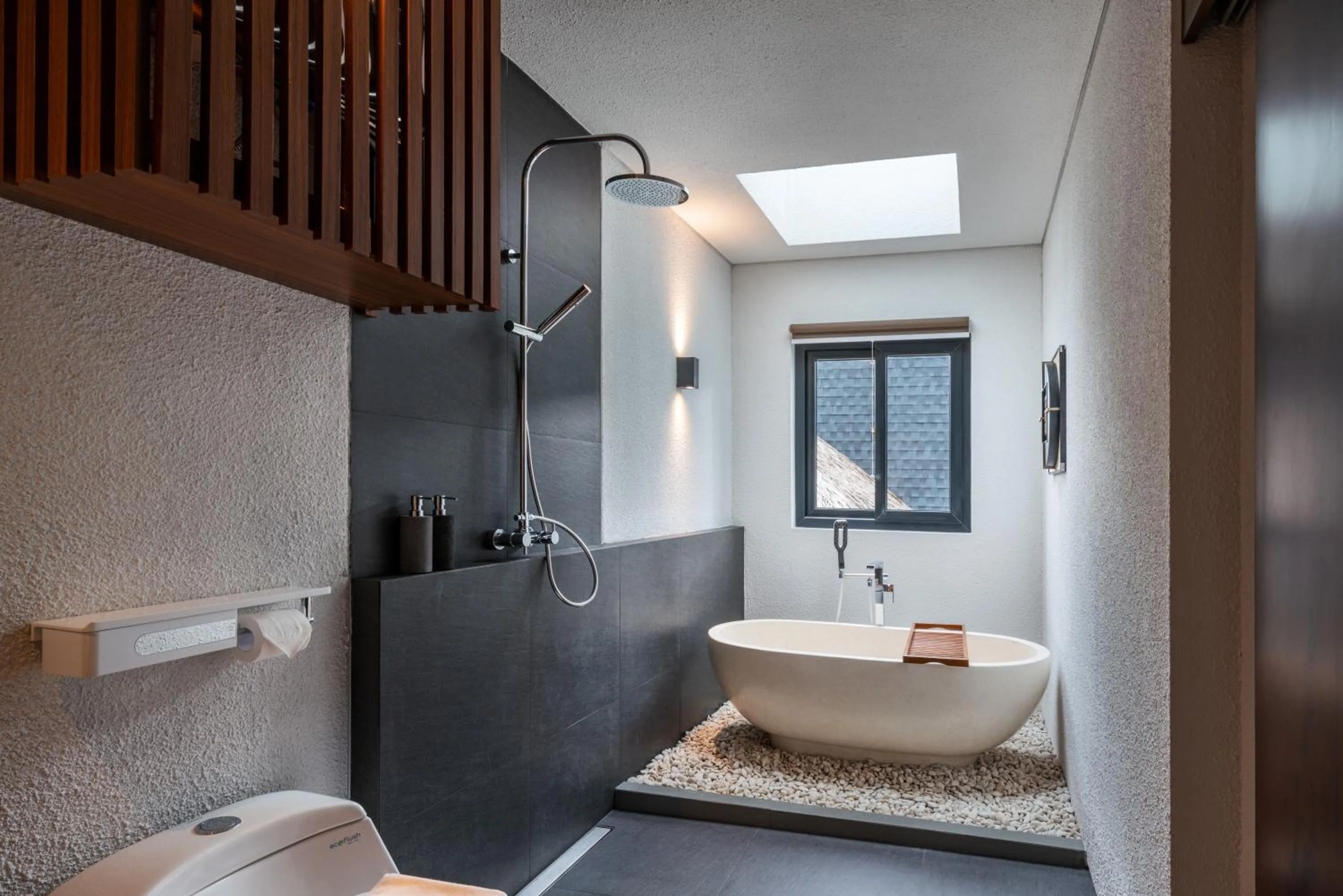 Public Bath in Zenubud