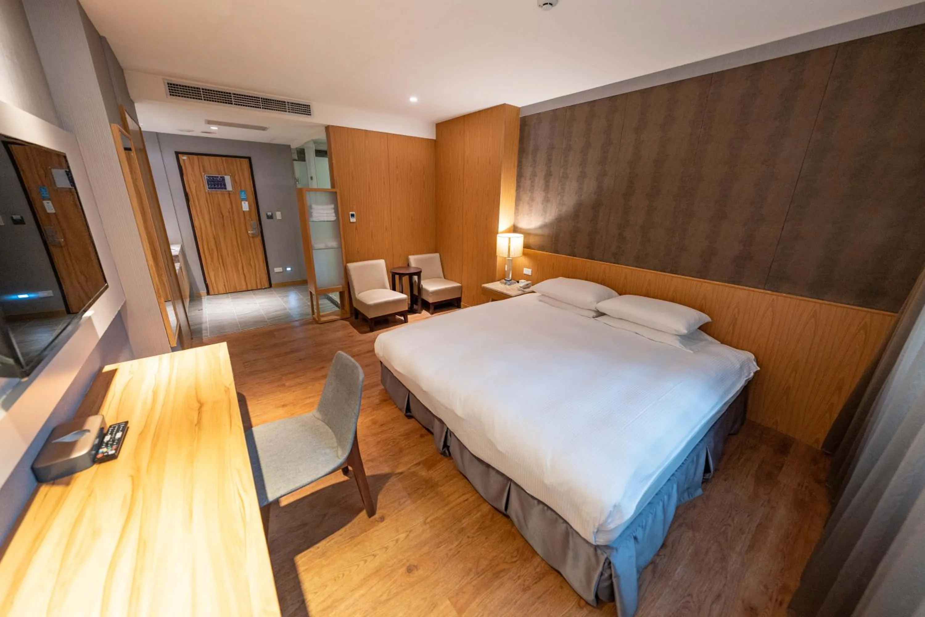 Photo of the whole room, Bed in 雲富大飯店 Hotel Cloud-ZhongShan
