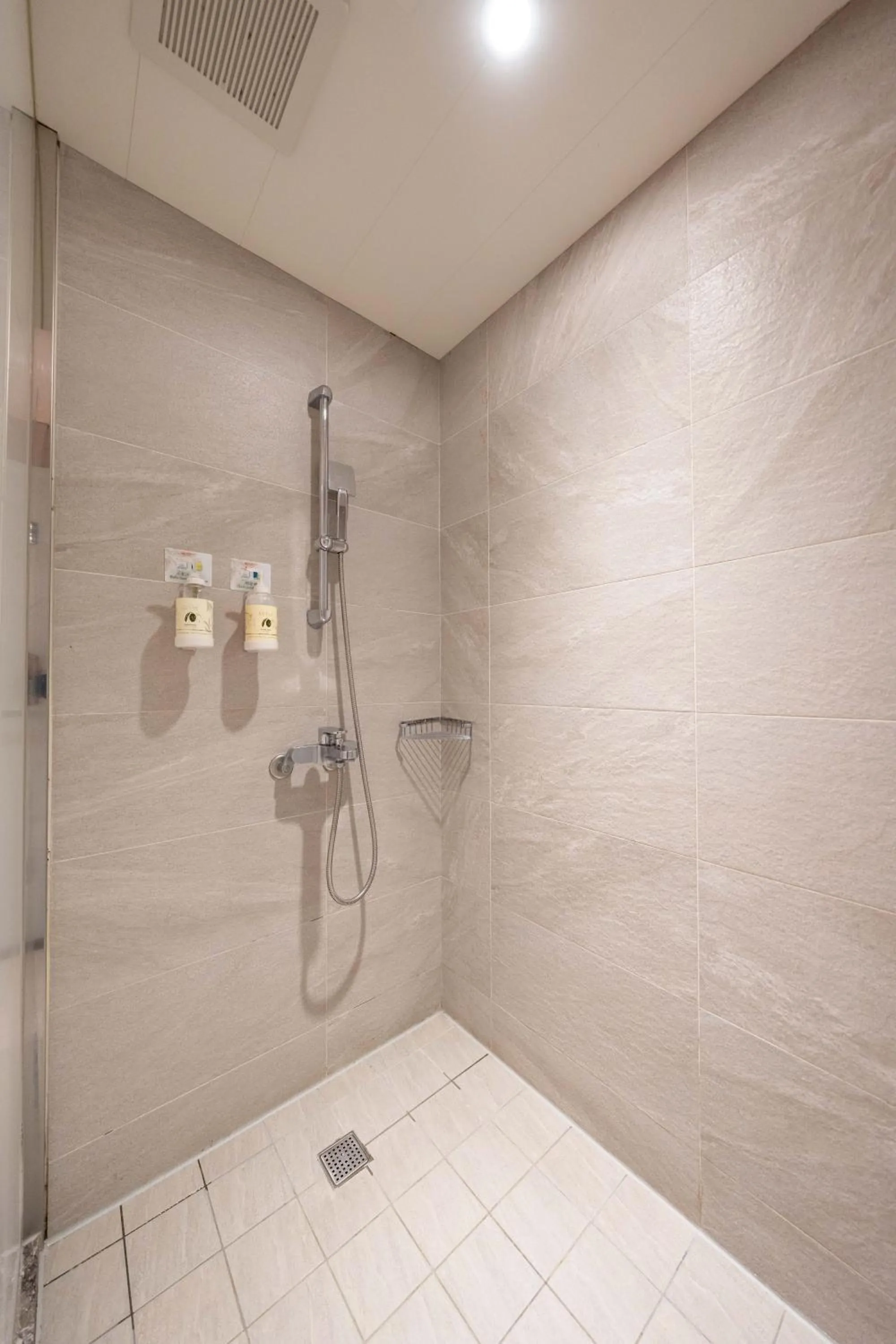 Bathroom in 雲富大飯店 Hotel Cloud-ZhongShan