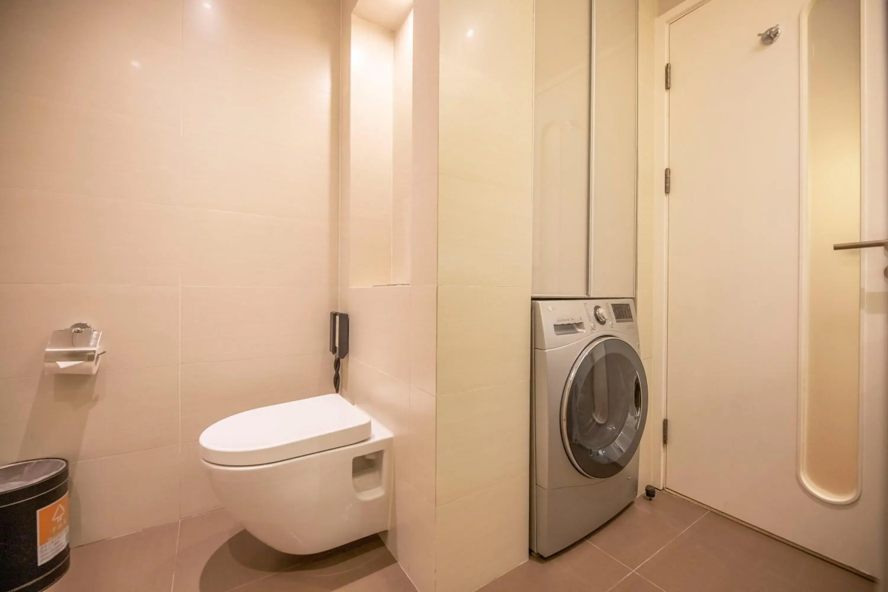 Premier Suite in Starr Hotel Shanghai (Shanghai Railway Station) Premier Suite in Starr Hotel Shanghai (Shanghai Railway Station)