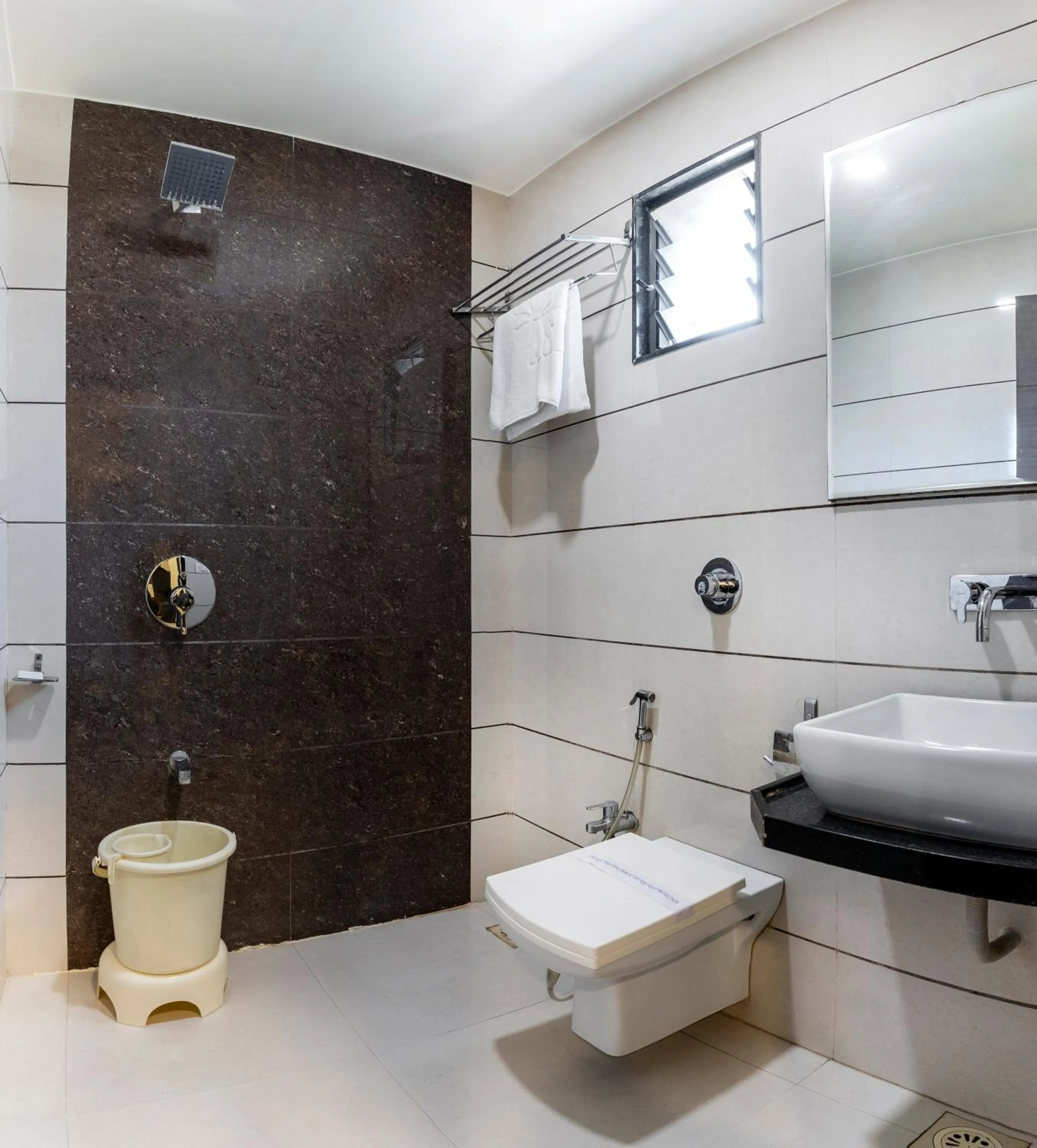 Bathroom in Hotel Ashish