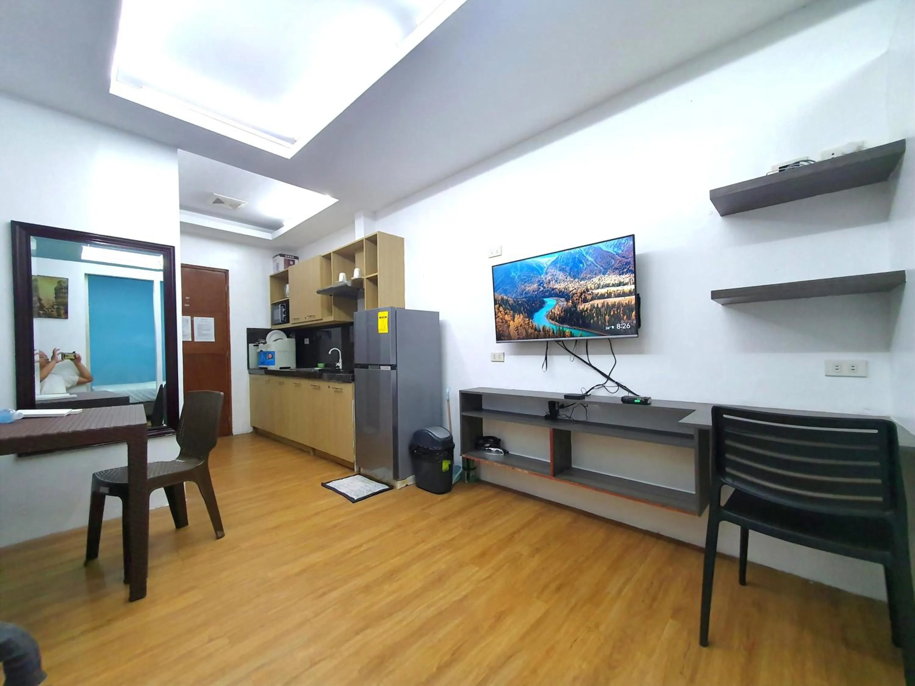 TV and multimedia in Spiral Suites Hotel