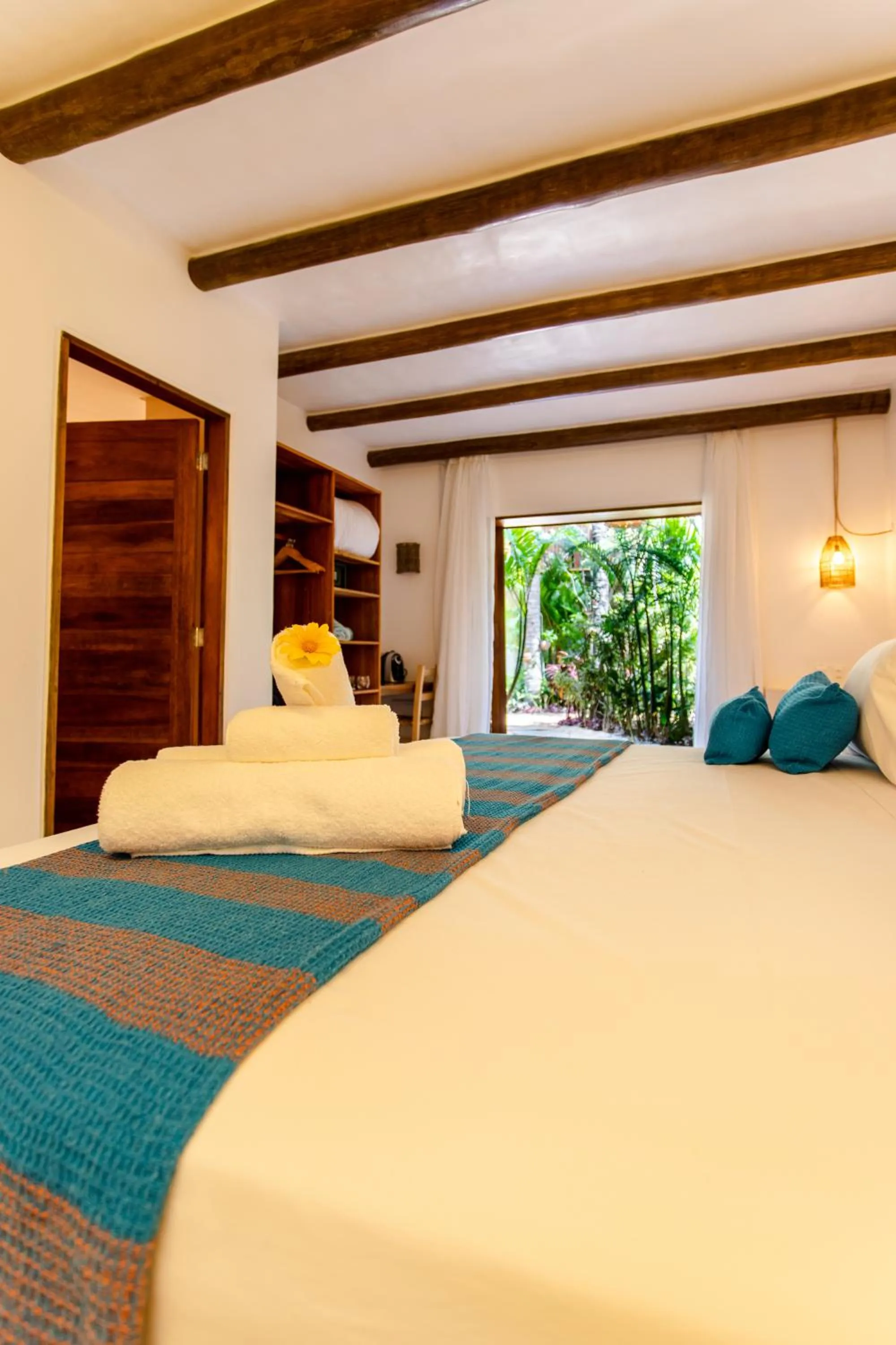 Bed in Café Jeri Hotel - Adults Only