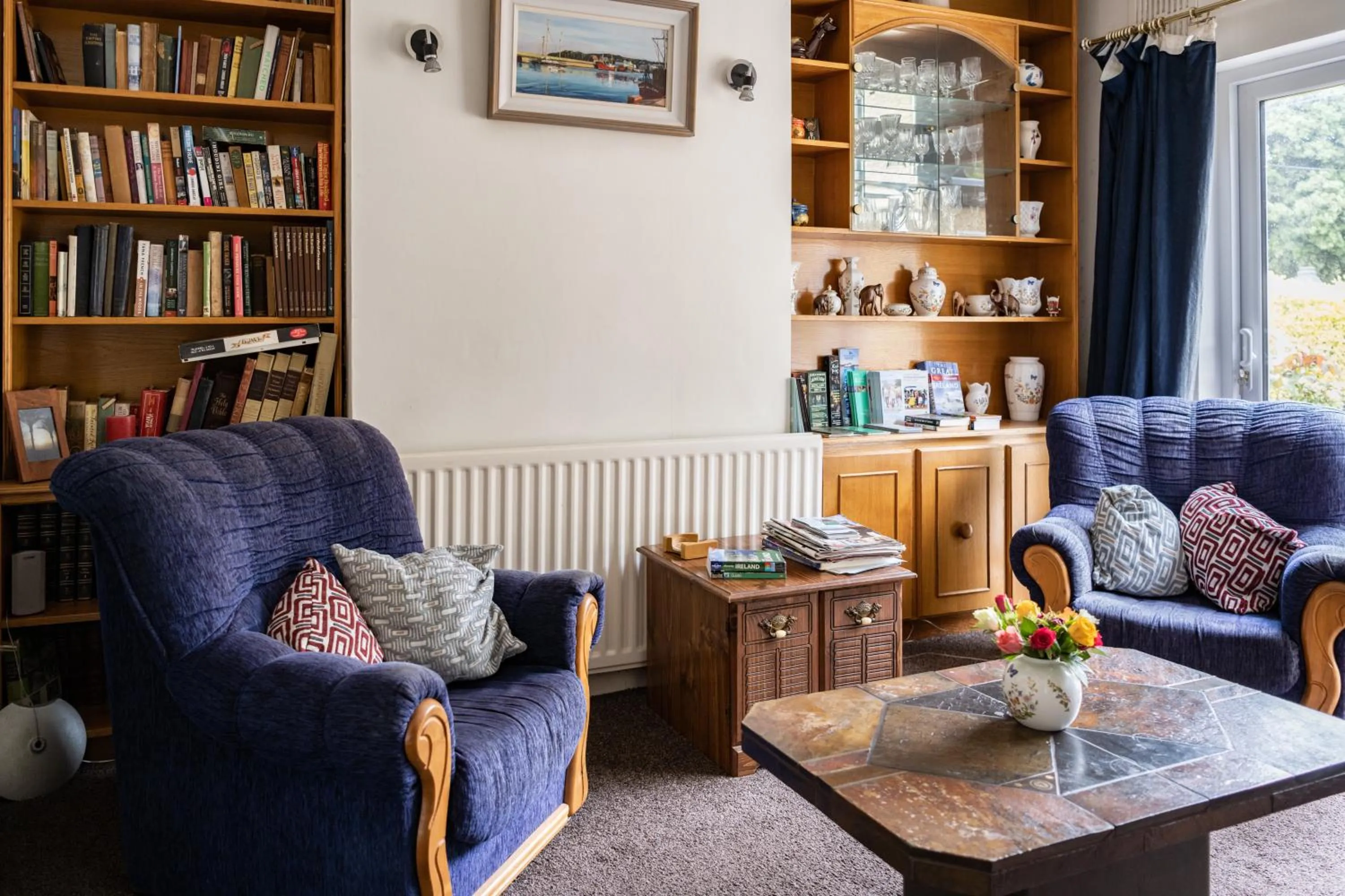 Communal lounge/ TV room in Gleann Na Smol